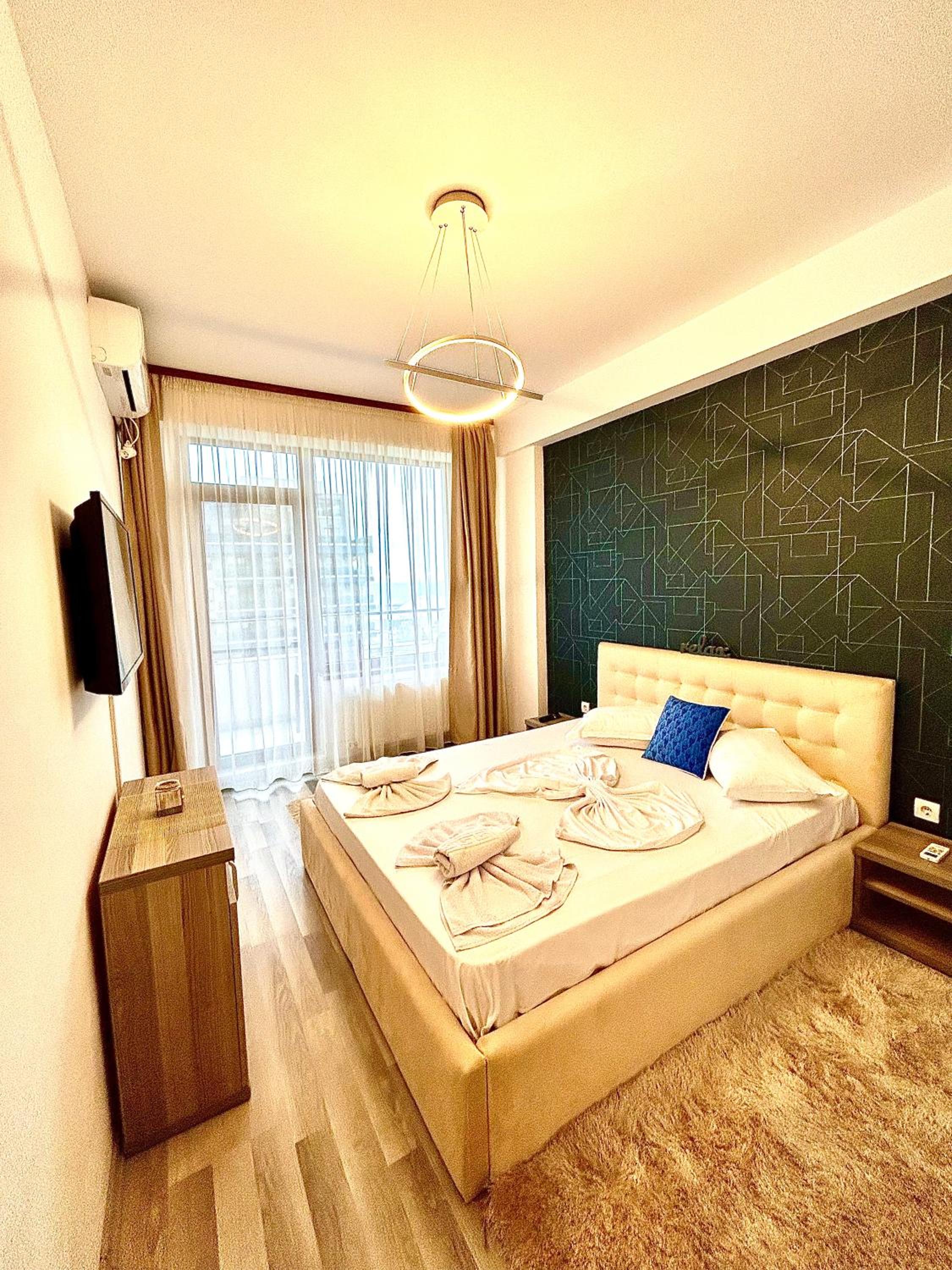 Monarch Boutique Apartaments