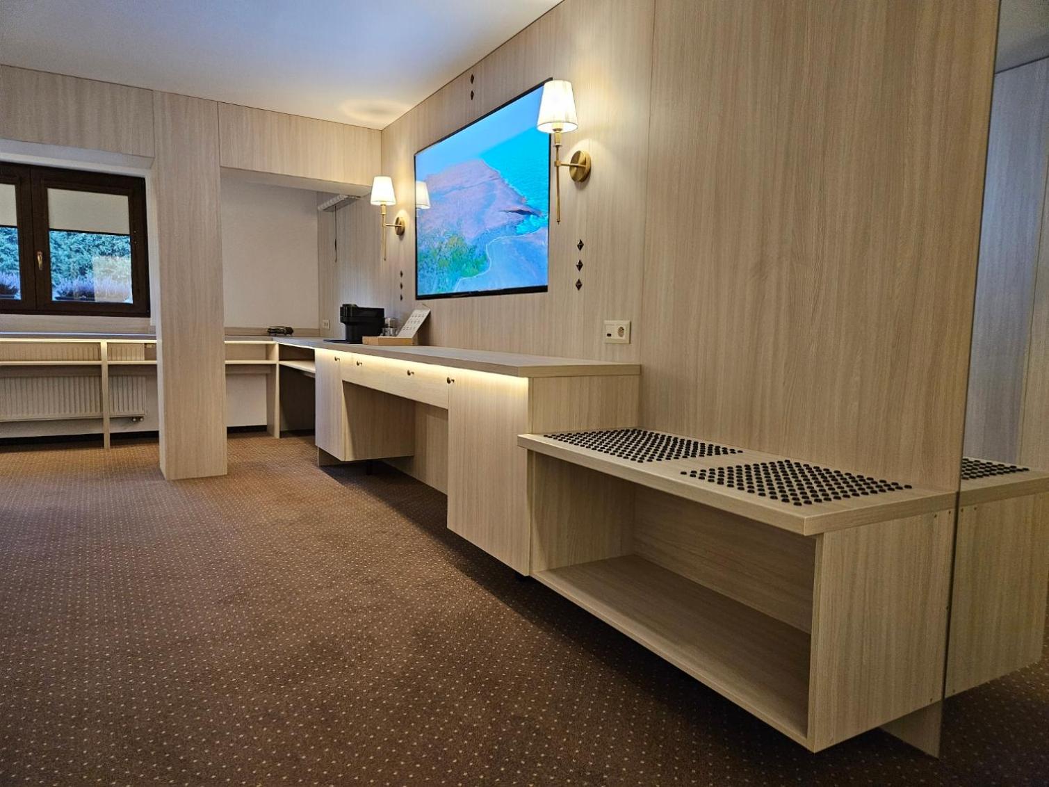 Penzión Wellness & Restaurant Zoborská, free parking