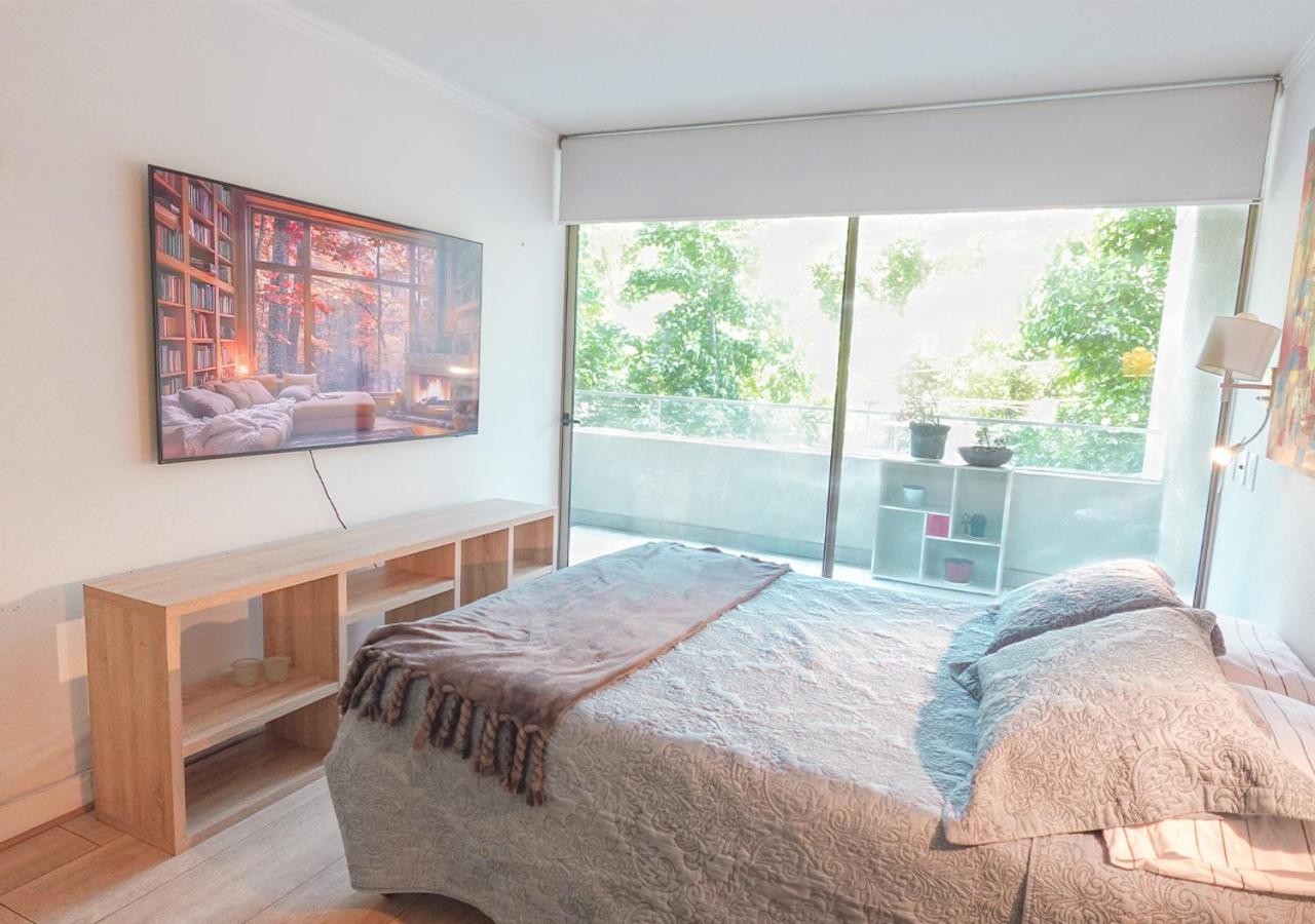 Apartamento en Las Condes frente a parque araucano