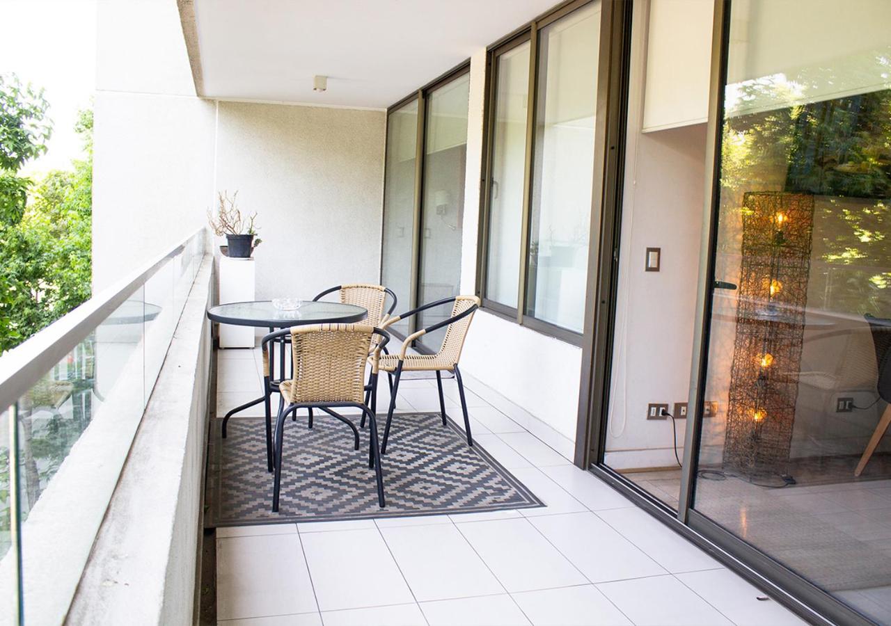 Apartamento en Las Condes frente a parque araucano