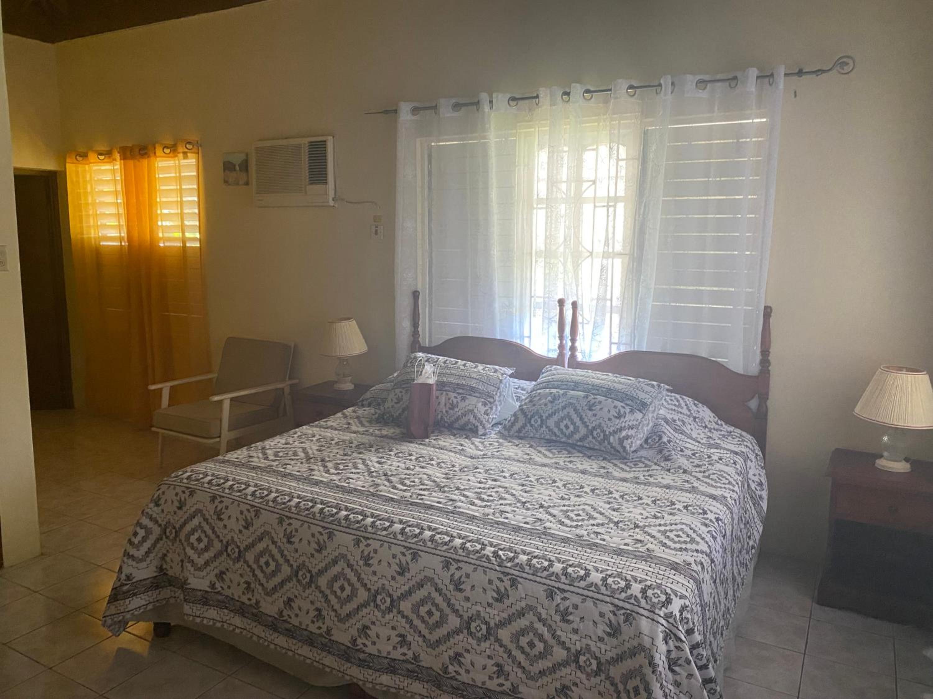 Marge's Vacation Rentals Negril view 2