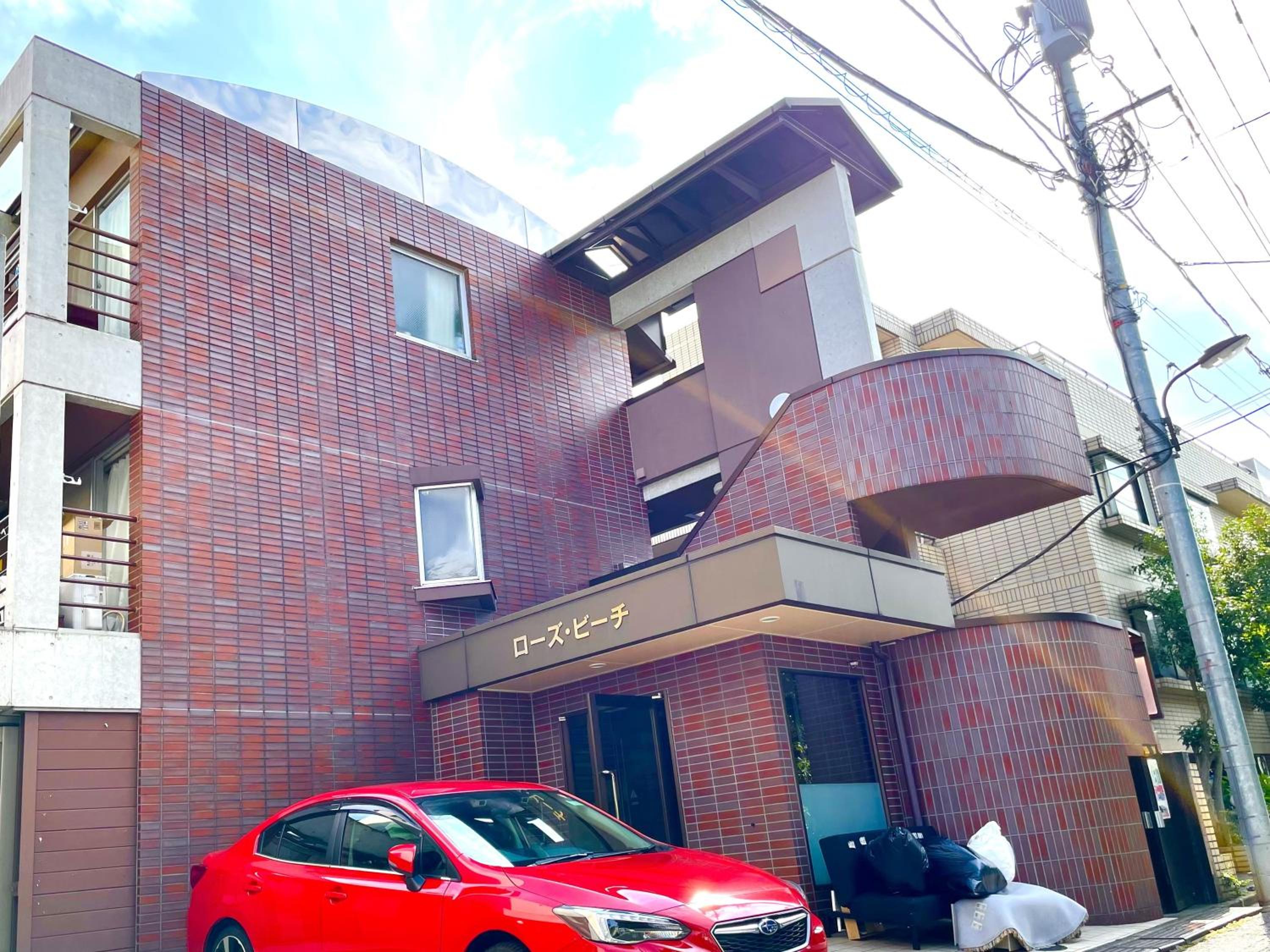 Nr Ikebukuro! 3 bedrooms! Larger rooms! Free unlimited Wi-Fi!