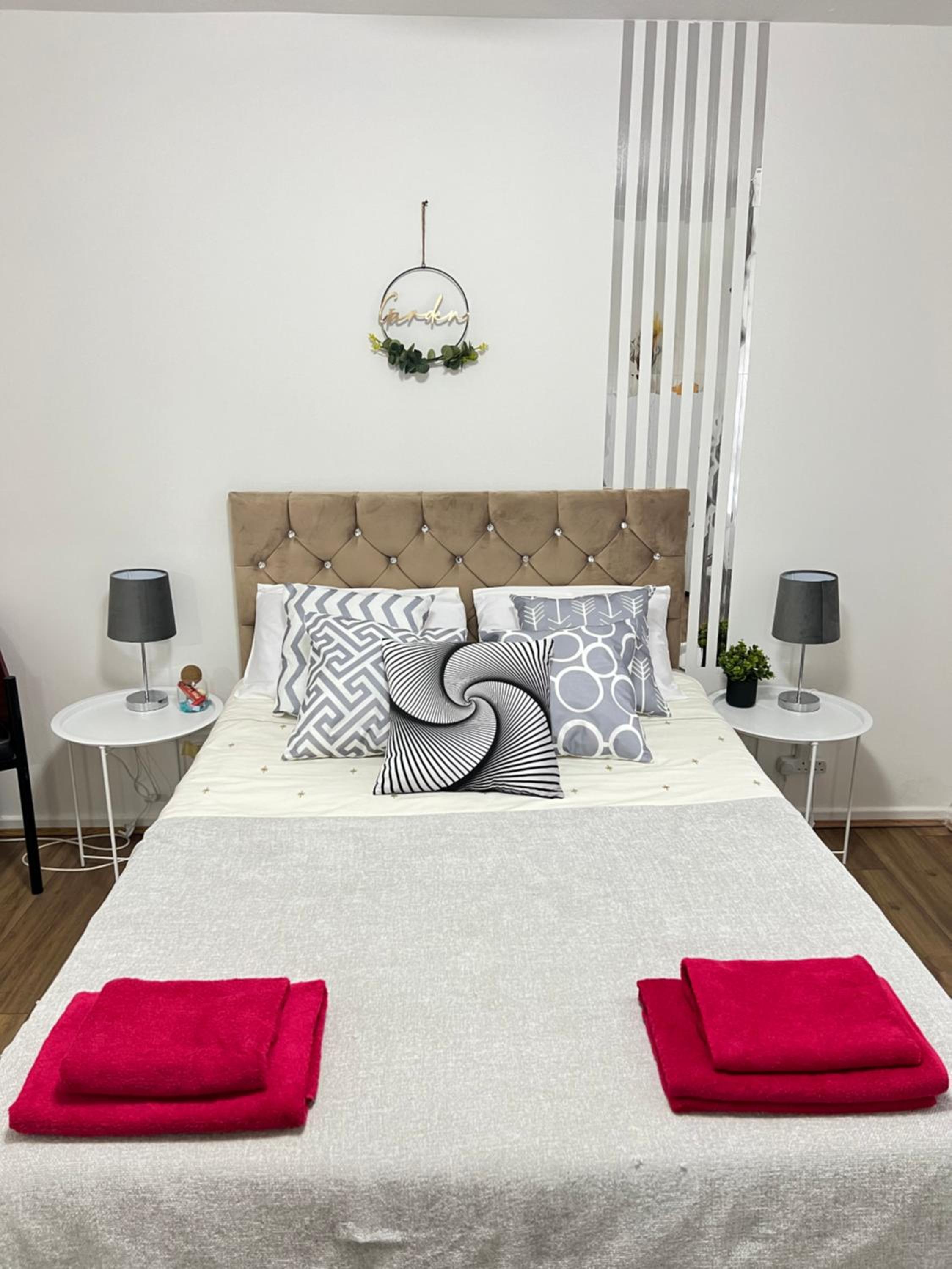 Spacious rooms for rent 10 min from Tower Bridge