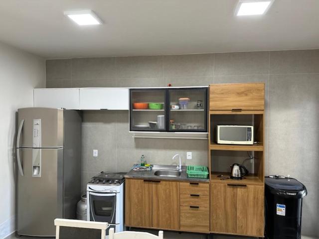 Casa 70mt2 Mobiliada Centro Gaivota 400mt do Mar Wifi TV Smart