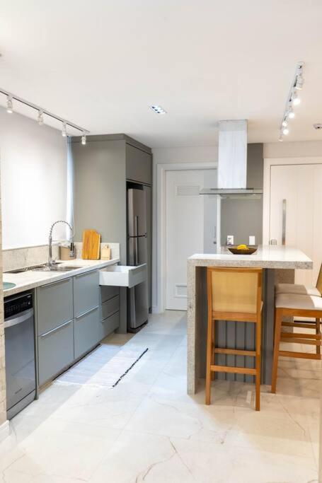 Ed Sky Tower 602
