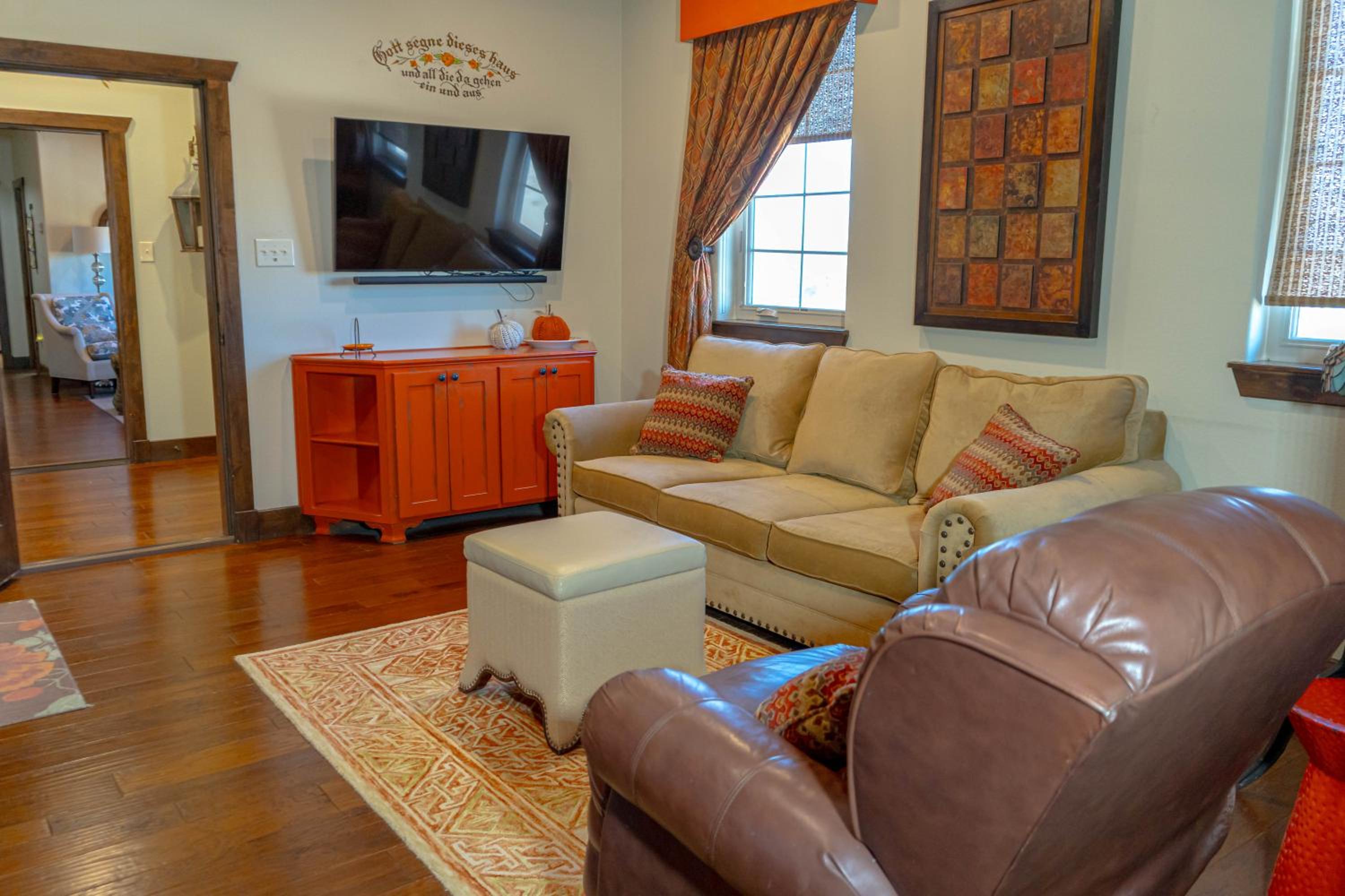 Charming Muenster 1BR Balcony, Patio & Views view 4