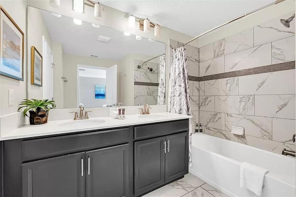 1569 SD - Spacious Champions Gate Retreat with Modern Amenities view 4