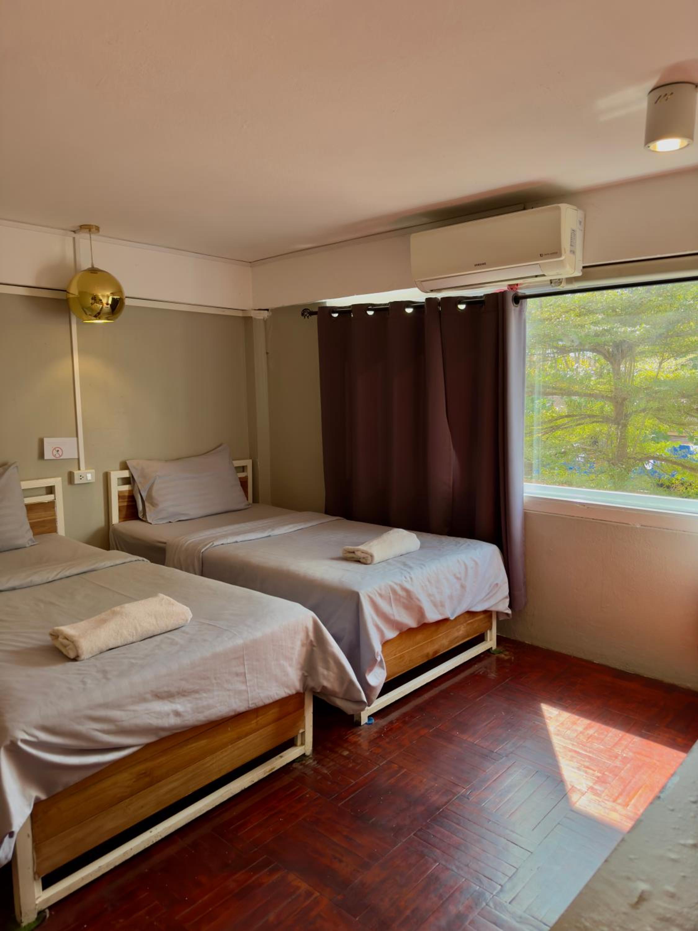 You Empire Hostel & Bar, photo 38