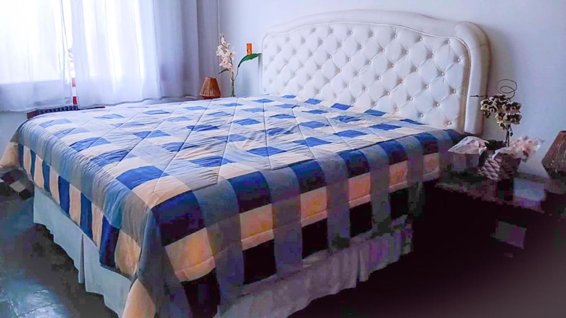 Casa de alto padrão em condomínio fechado