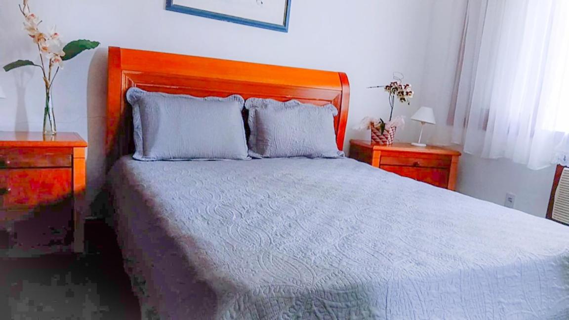 Casa de alto padrão em condomínio fechado