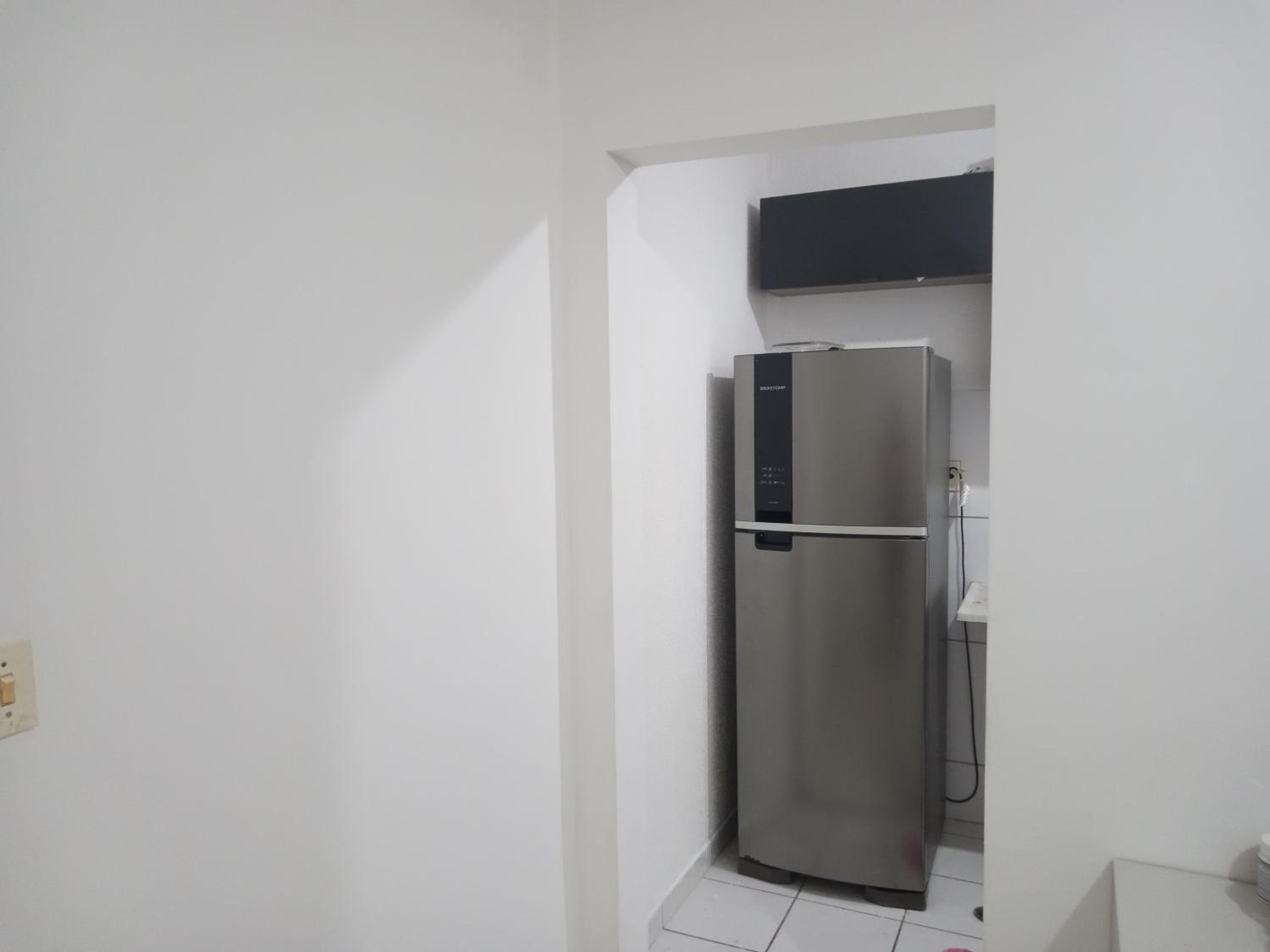 Apartamento completo com ar-condicionado 2 km da praia