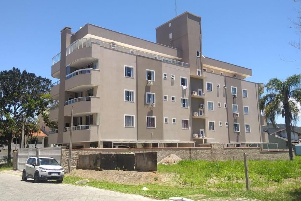 Apartamento encantador em Bombinhas