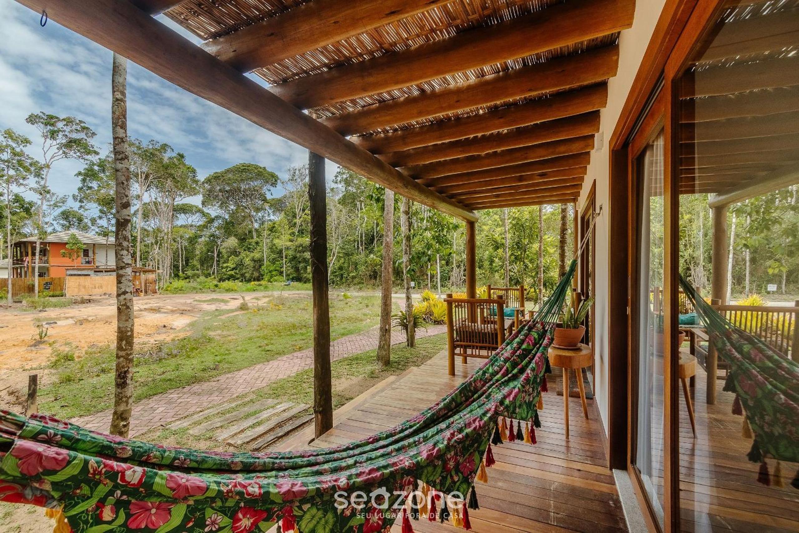 Casas No Condomínio EcoVillage d'Ajuda - EVL