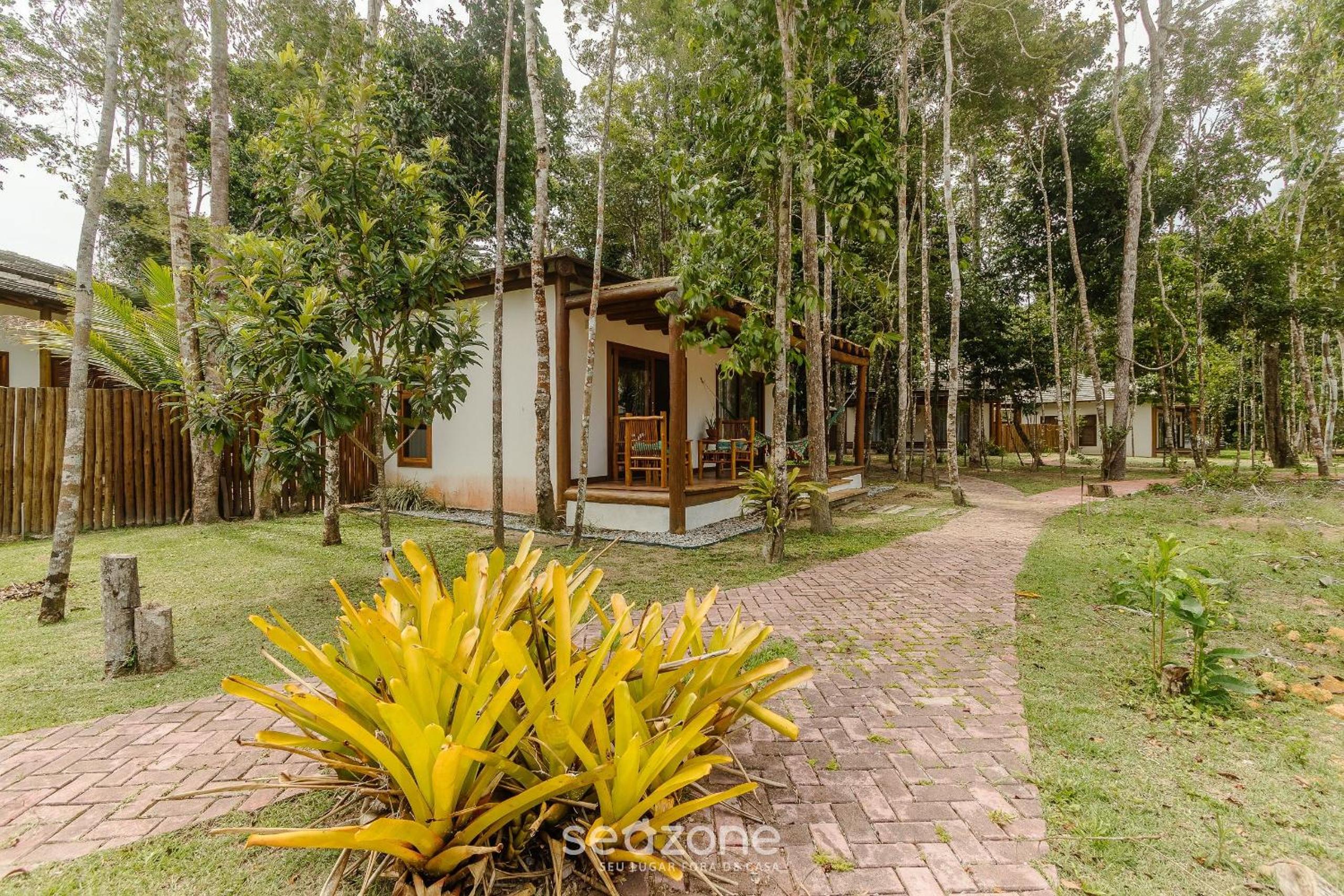 Casas No Condomínio EcoVillage d'Ajuda - EVL