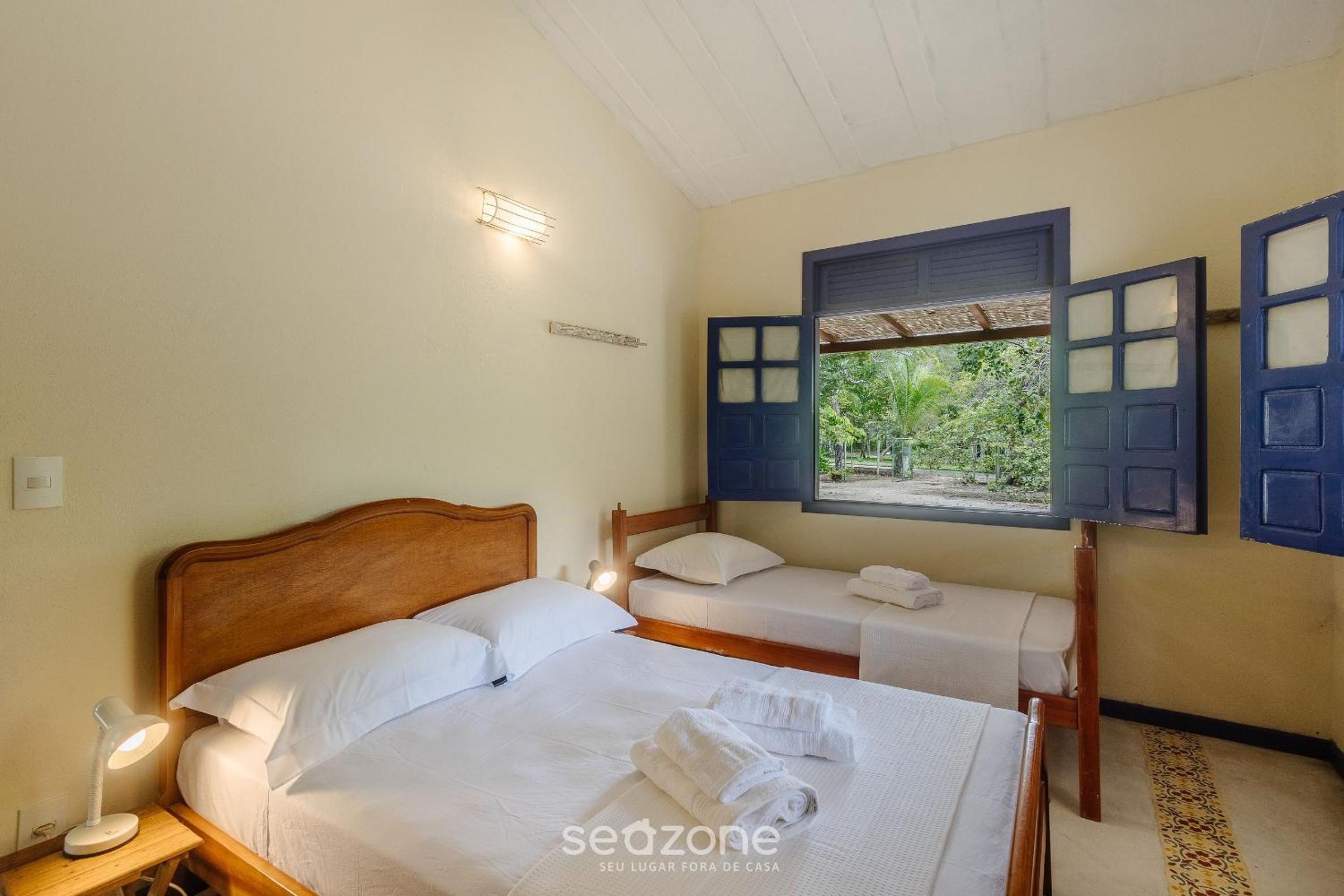 Casas No Condomínio EcoVillage d'Ajuda - EVL