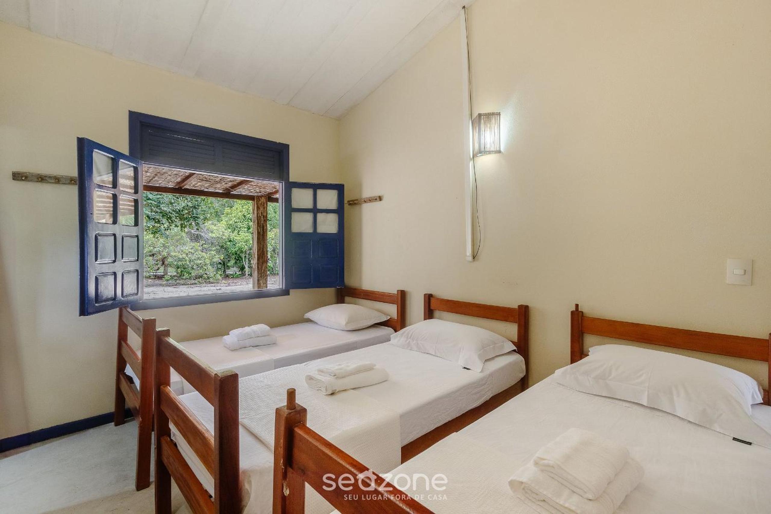 Casas No Condomínio EcoVillage d'Ajuda - EVL
