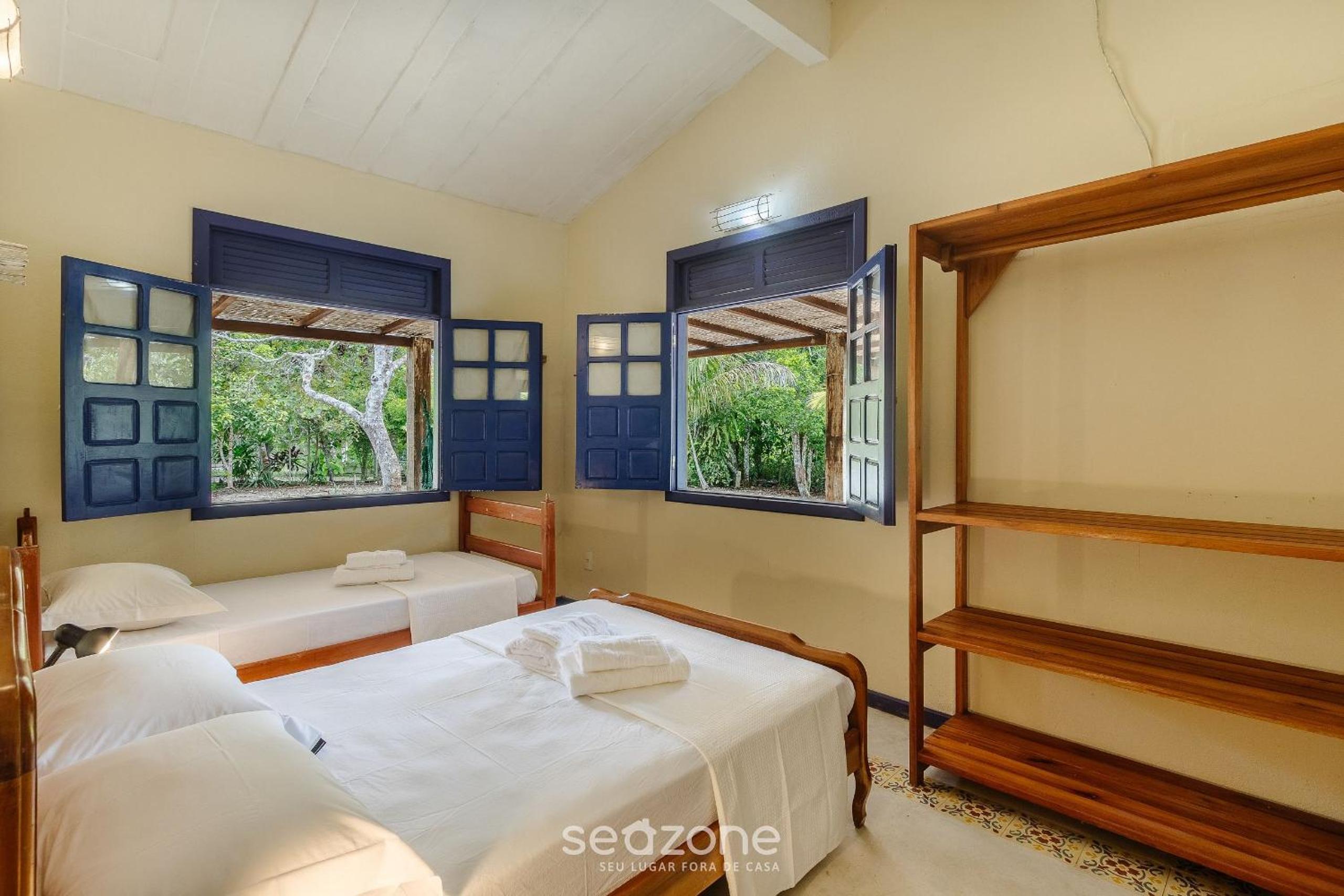 Casas No Condomínio EcoVillage d'Ajuda - EVL
