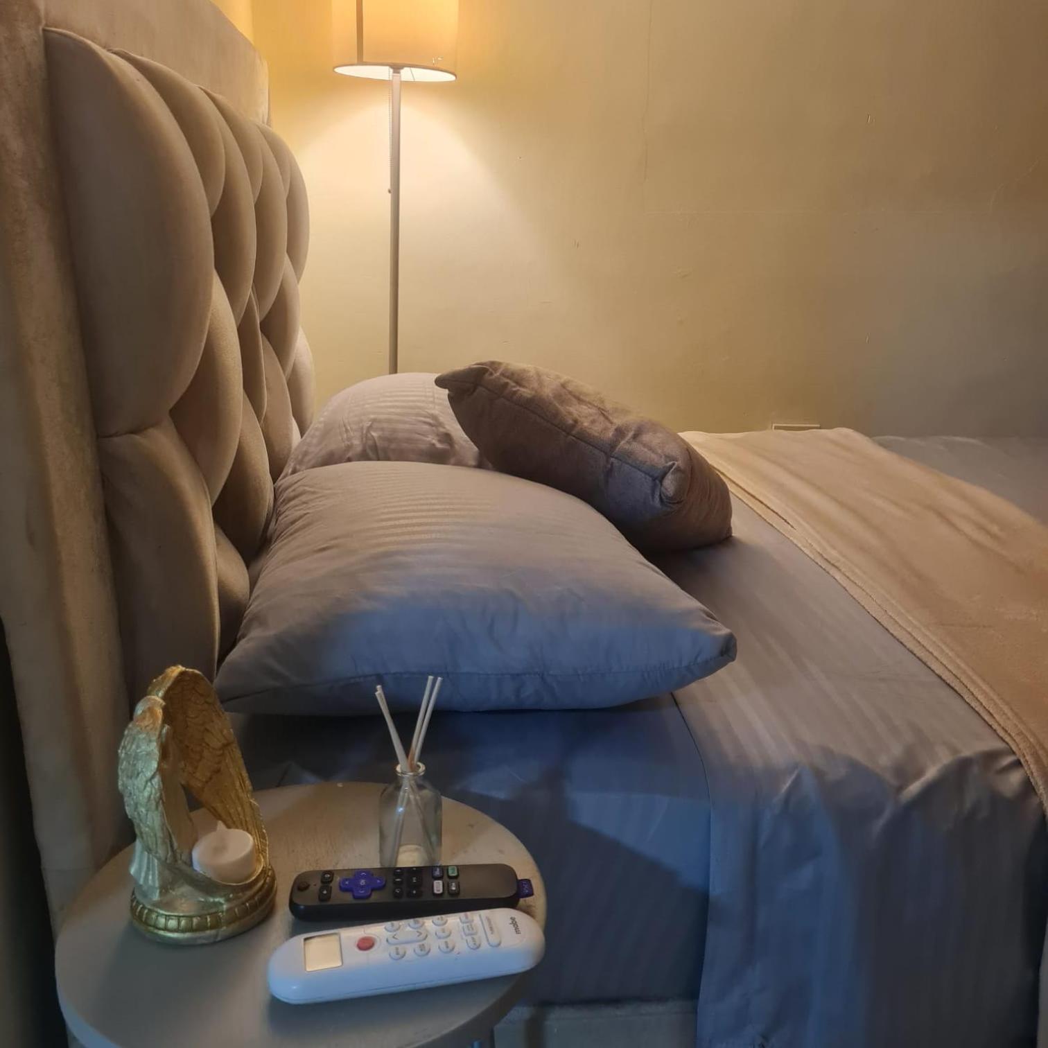 Casa Hotel avenida 22 cerca a escenario deportivos iglesias y clinicas Cra17a21a 27