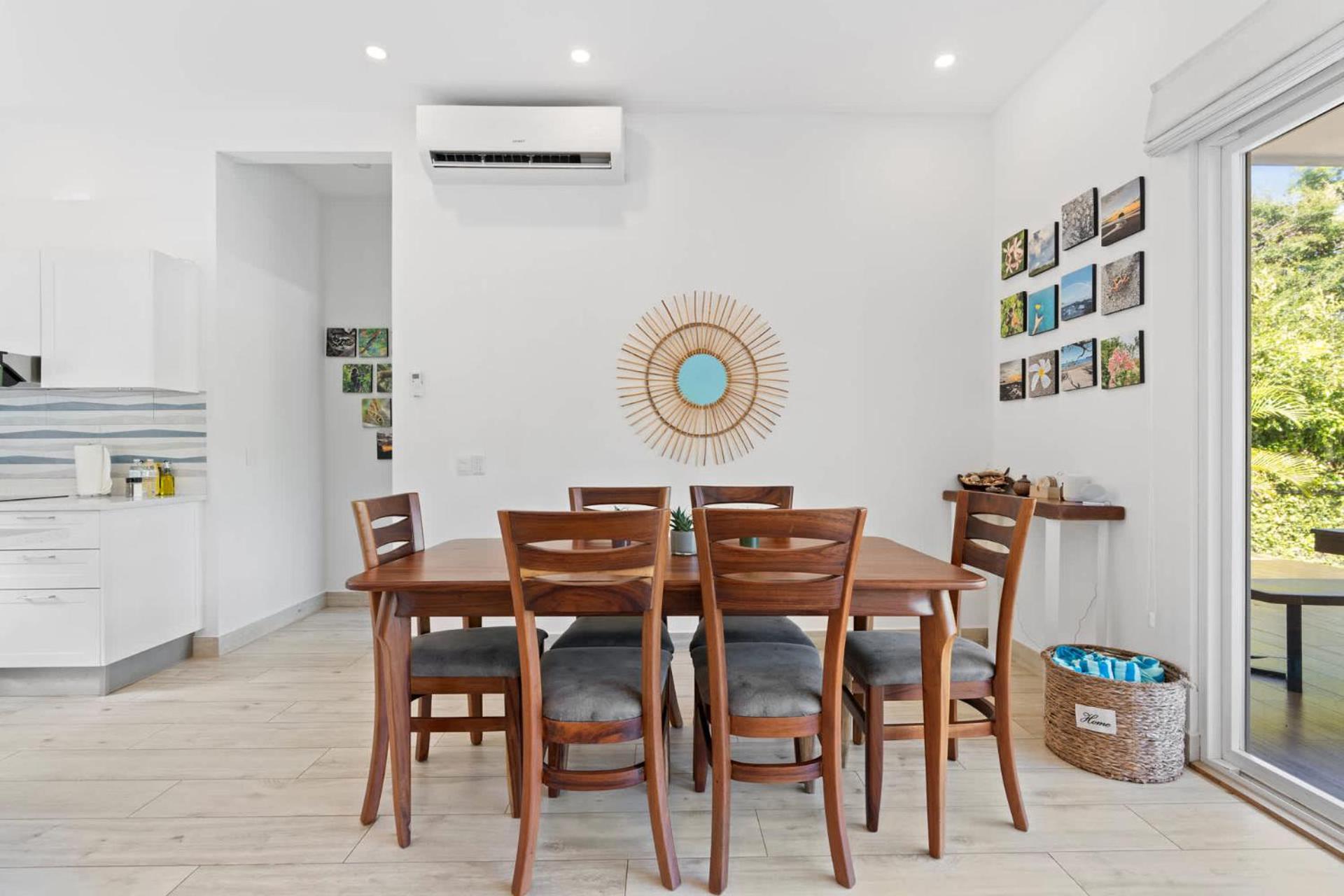 Luxurious Home with Bright, Modern Design and Private Infinity Pool in High-End Community