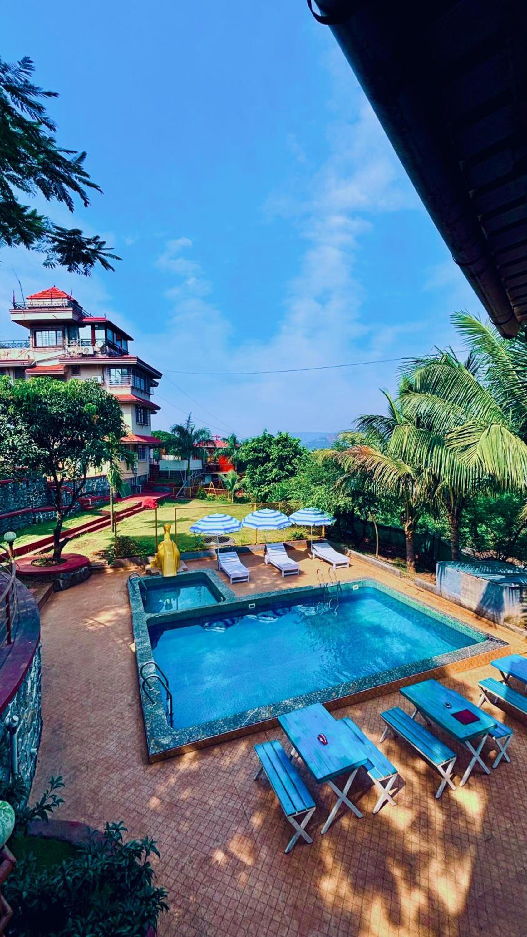 Passiflora Resorts