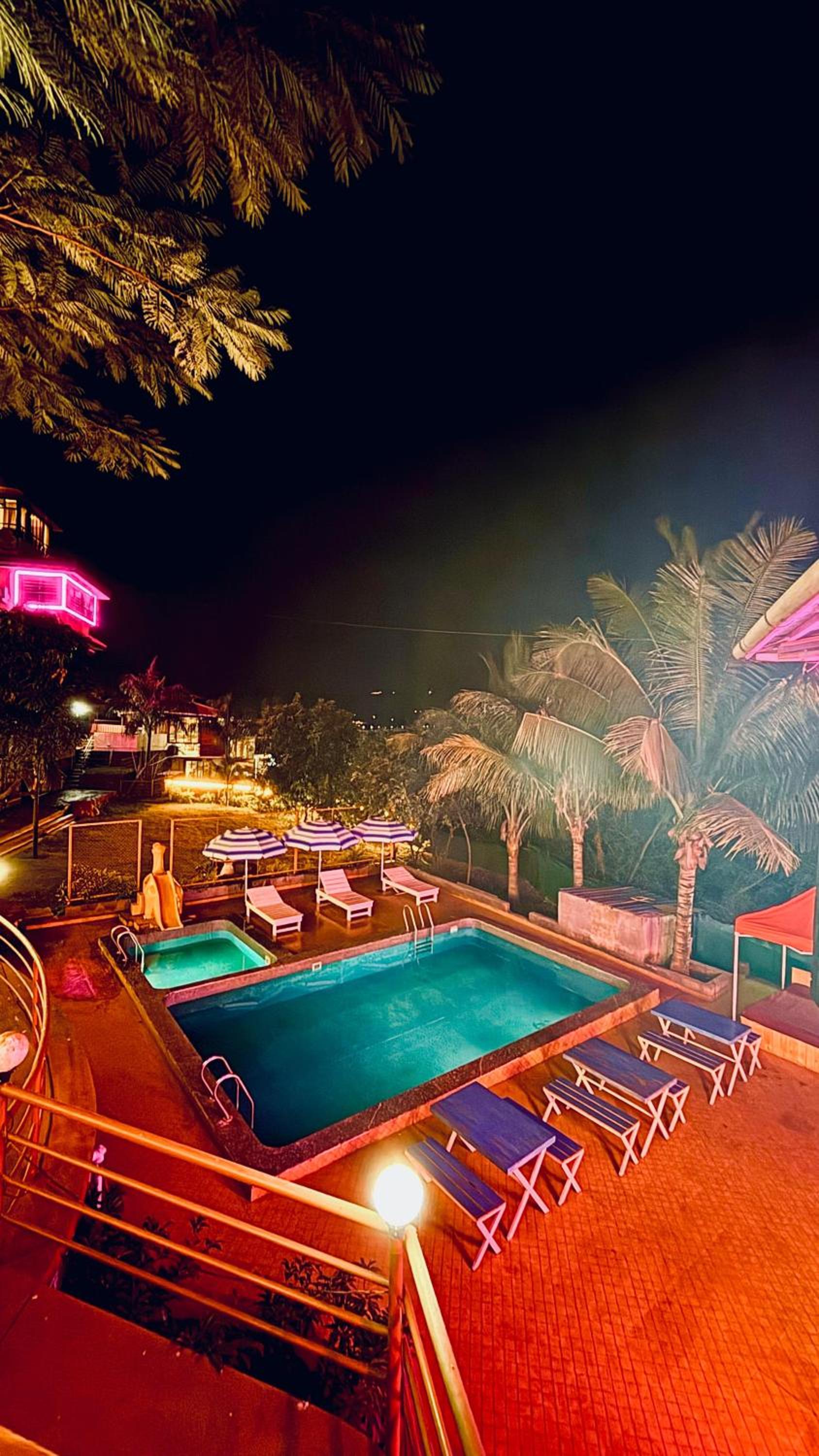 Passiflora Resorts