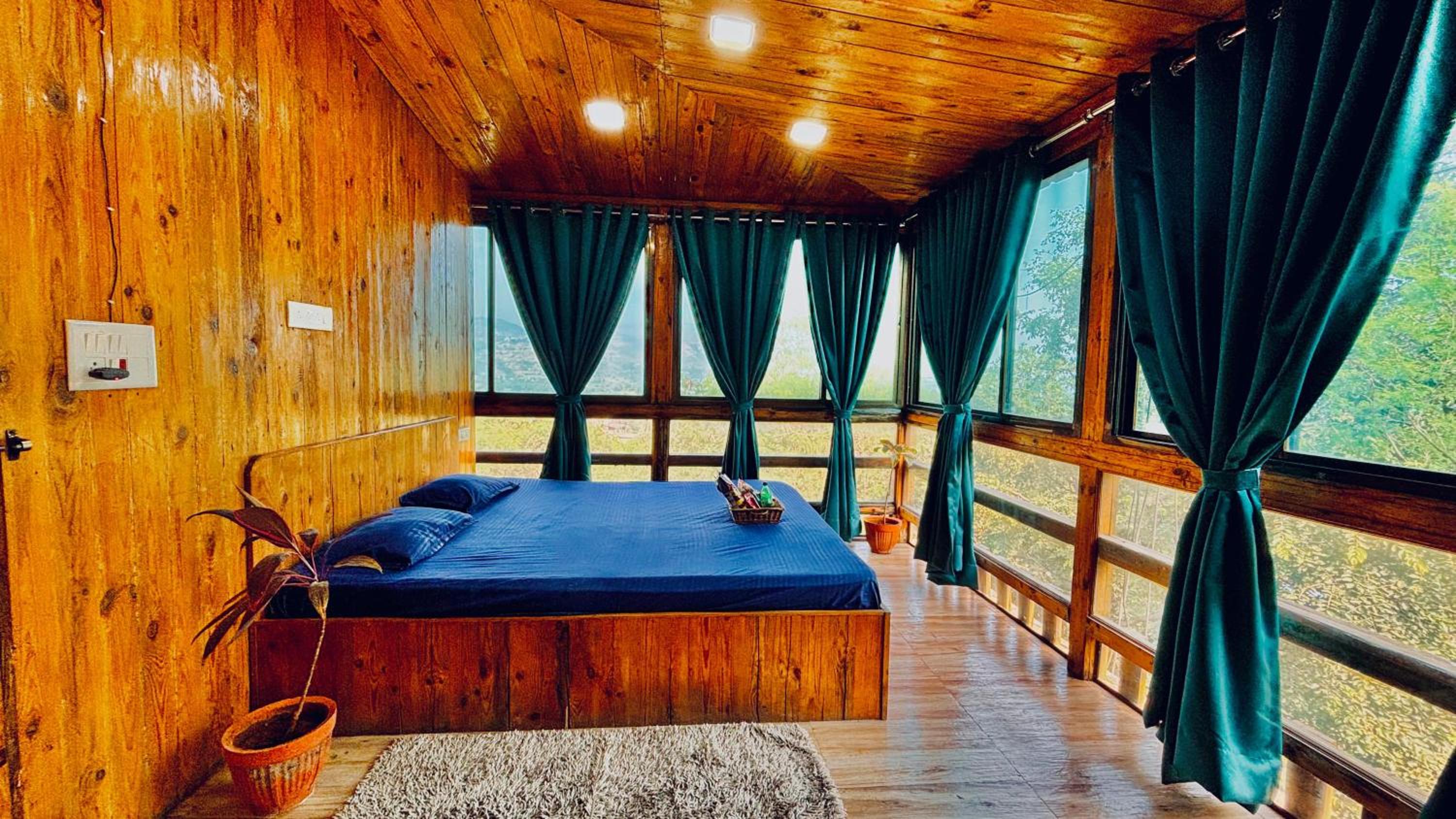 Passiflora Resorts