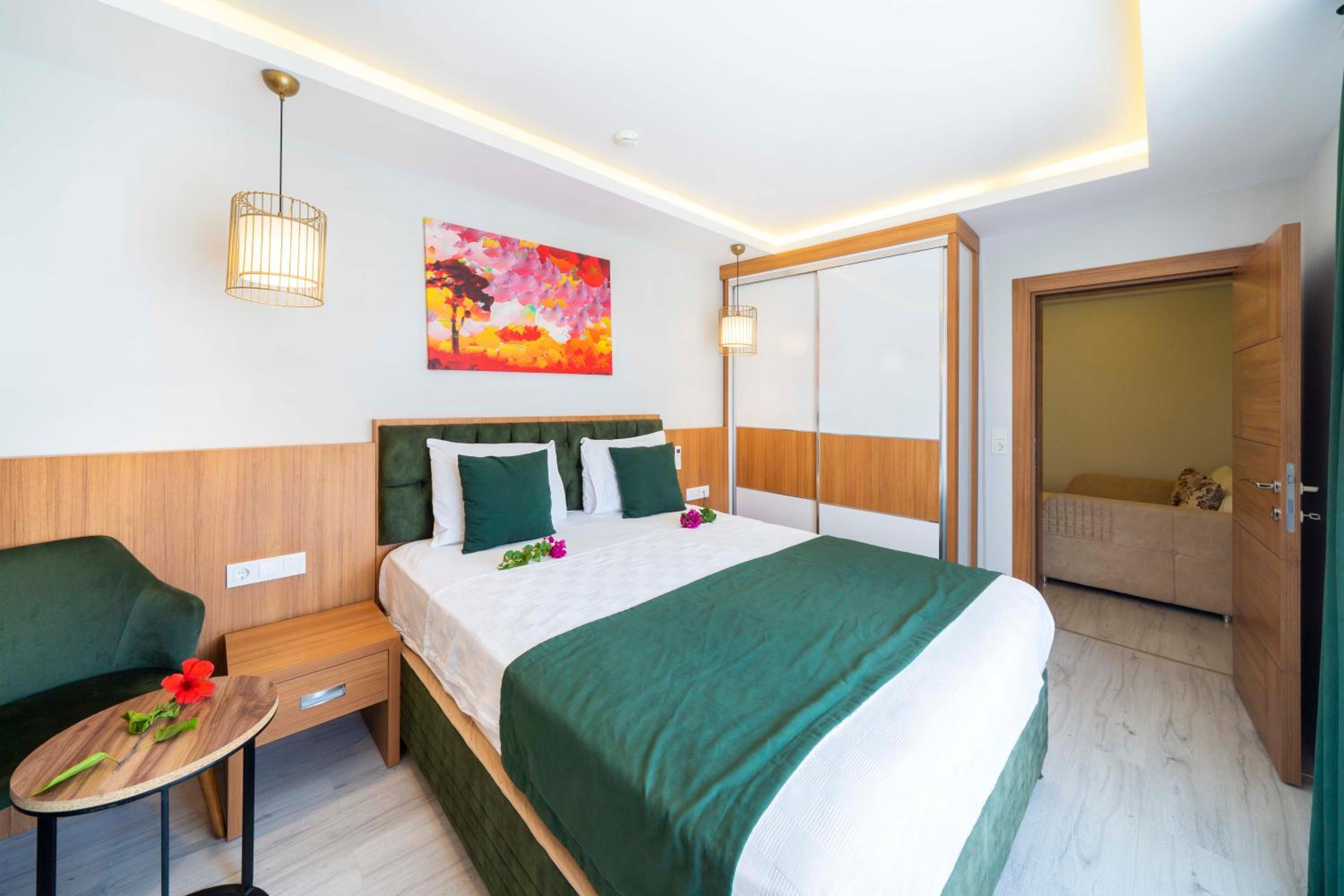 Mogons Exclusive Hotel - Image 128
