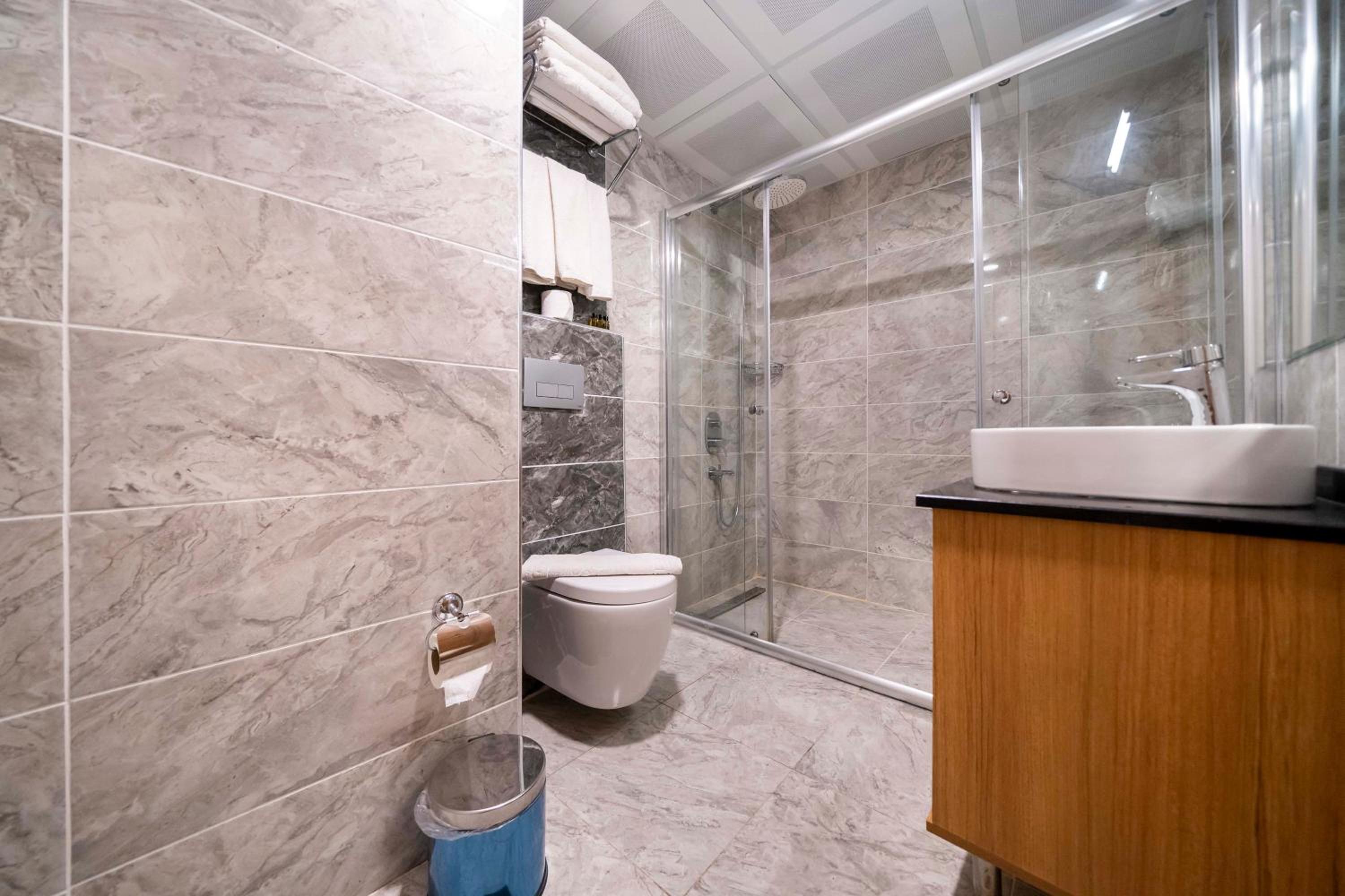 Mogons Exclusive Hotel - Image 6