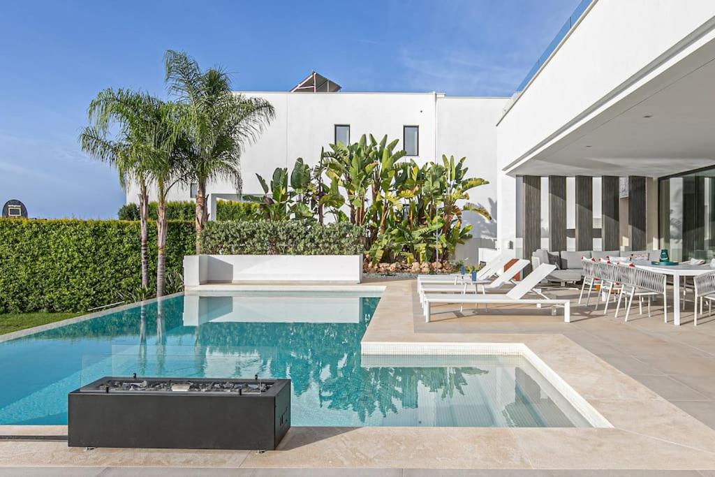 Luxury villa near golf Marbella