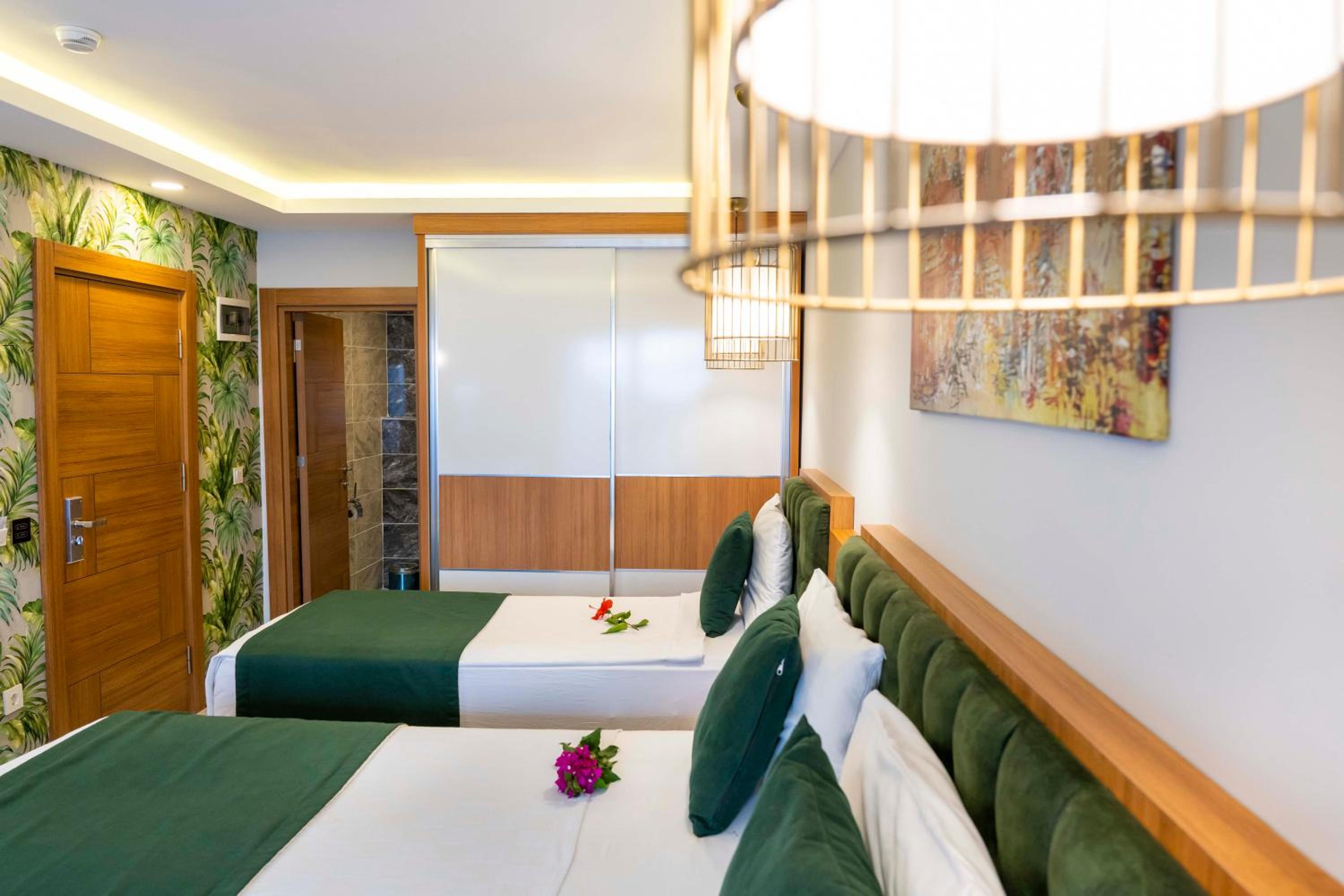 Mogons Exclusive Hotel - Image 21