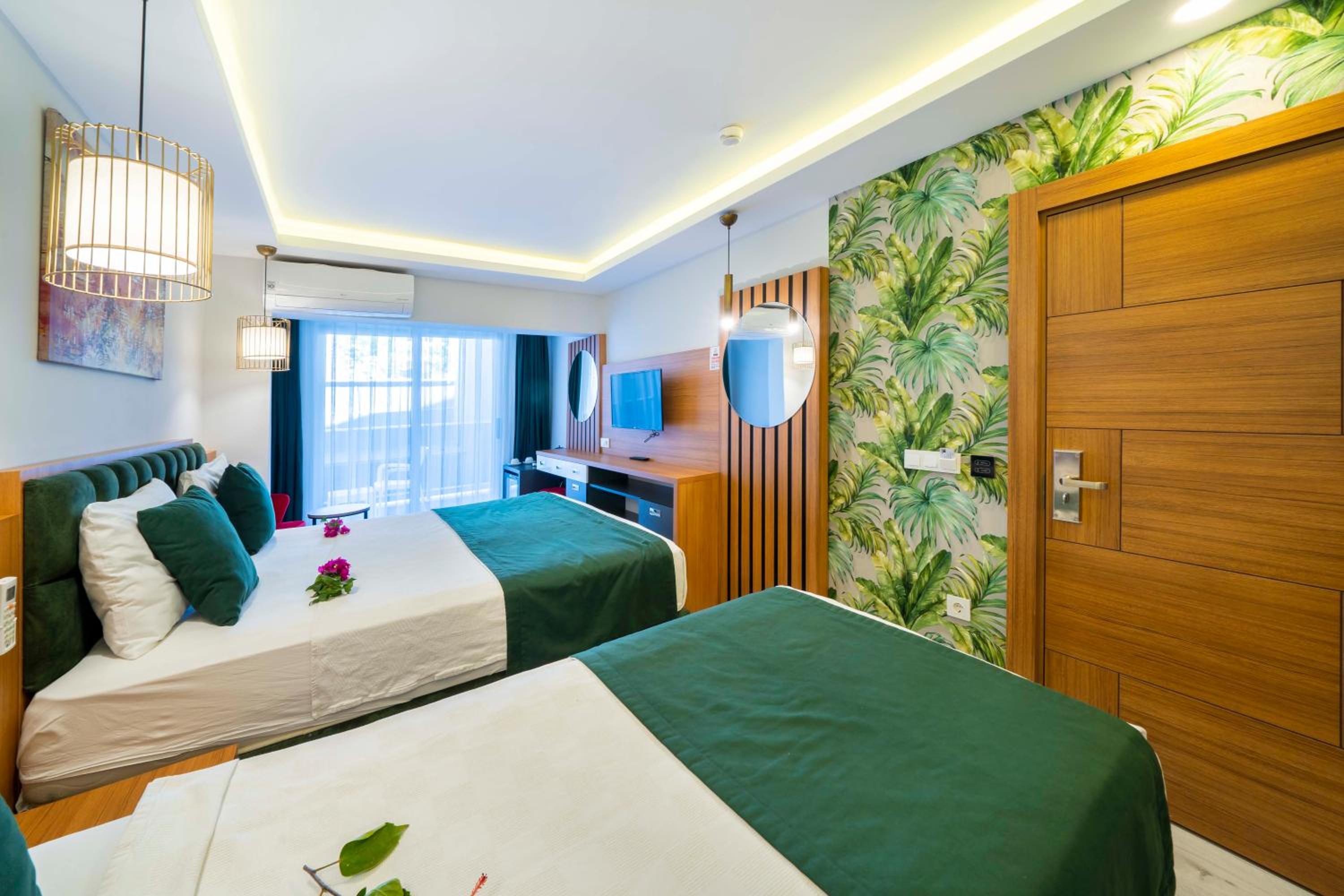 Mogons Exclusive Hotel - Image 8