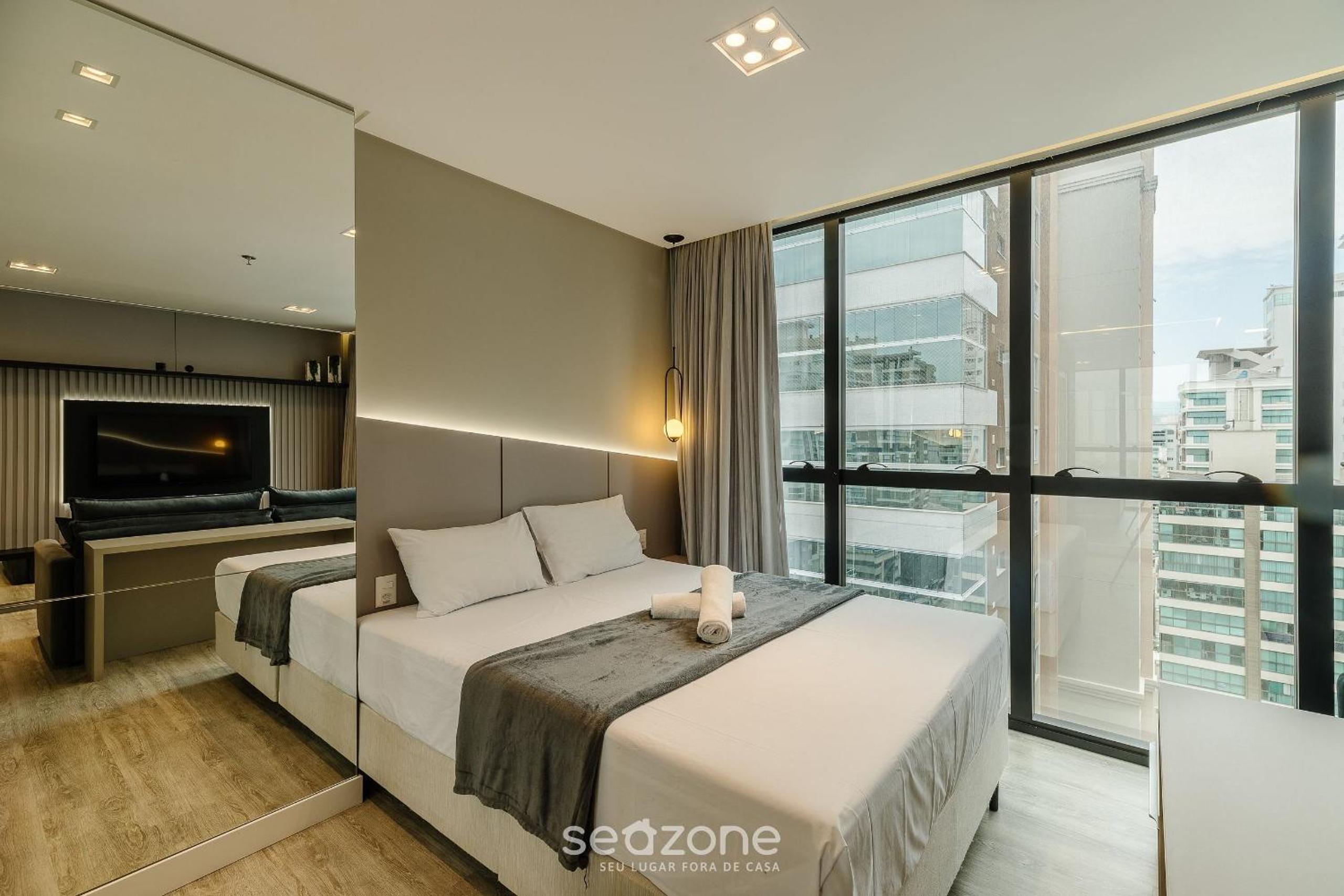 IFT - Ed. Infinity Tower Flat 350m from Meia Praia