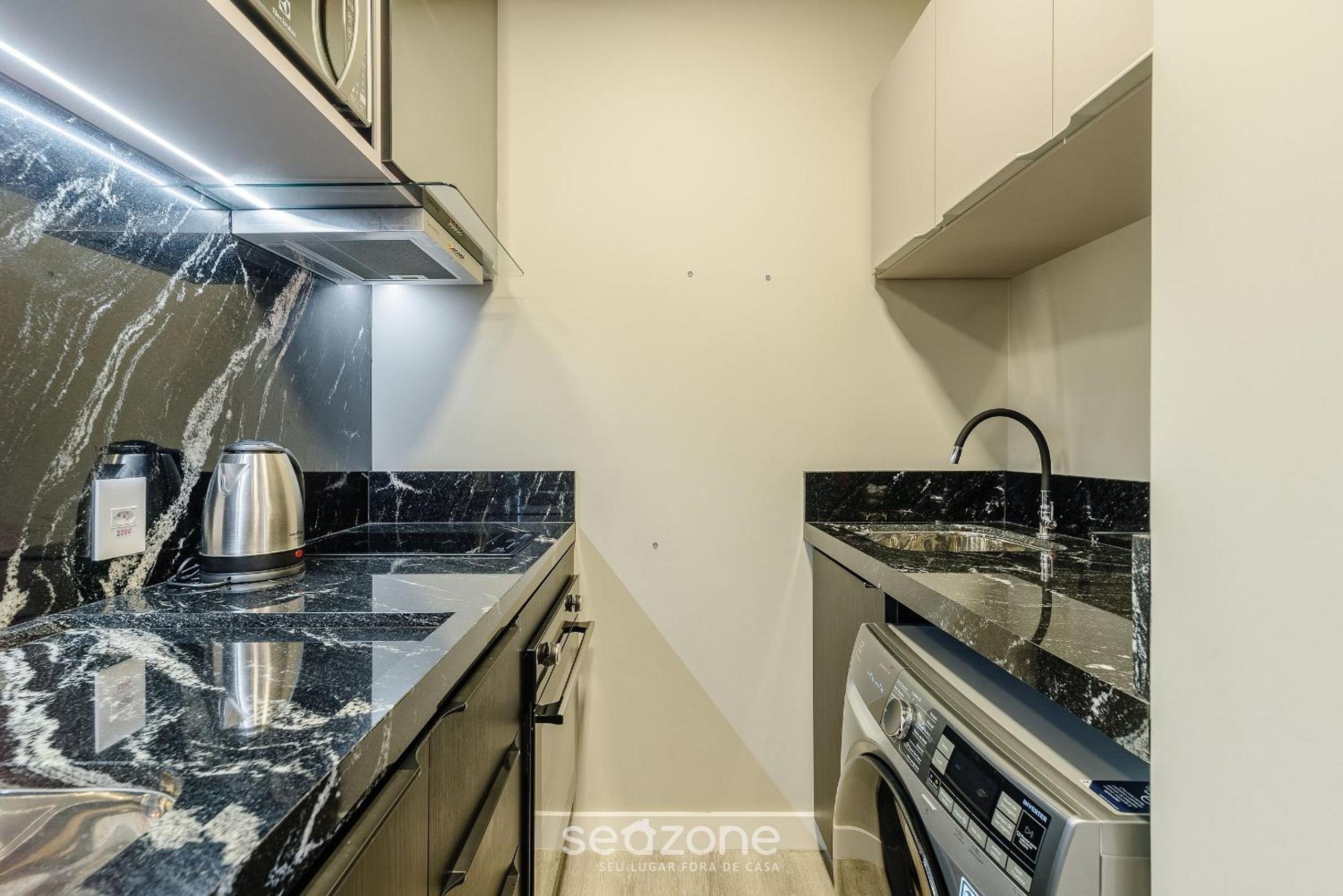 IFT - Ed. Infinity Tower Flat 350m from Meia Praia