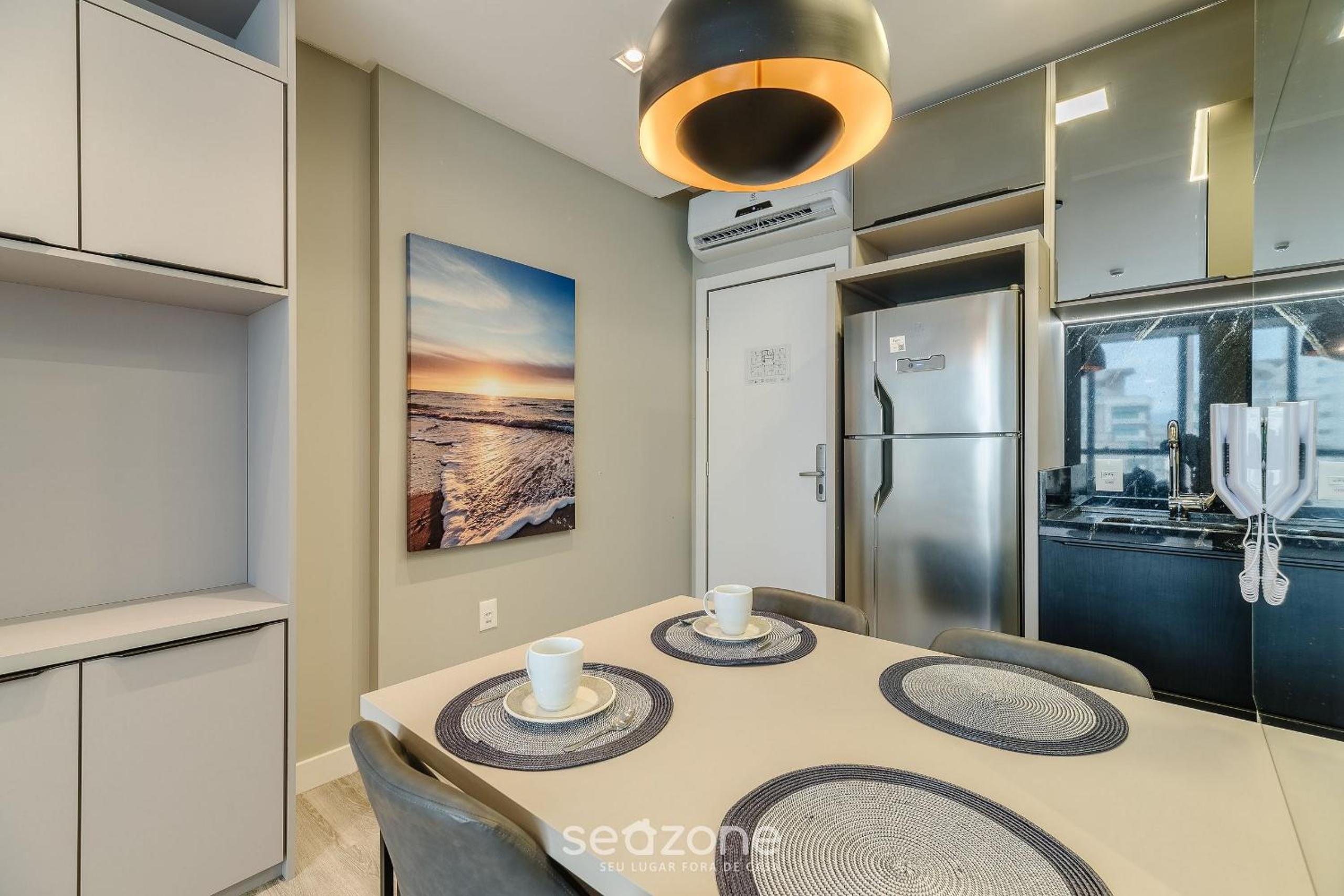 IFT - Ed. Infinity Tower Flat 350m from Meia Praia
