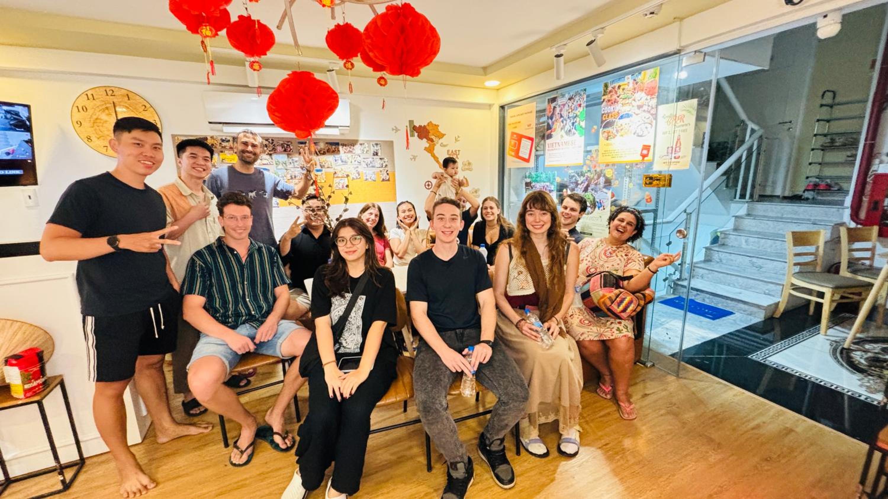 Saigon Authentic Hostel - Local Vibes, City Tours, Cooking Dinner, Evening Streetfood, Free Menu Breakfast, Gym & Rooftop