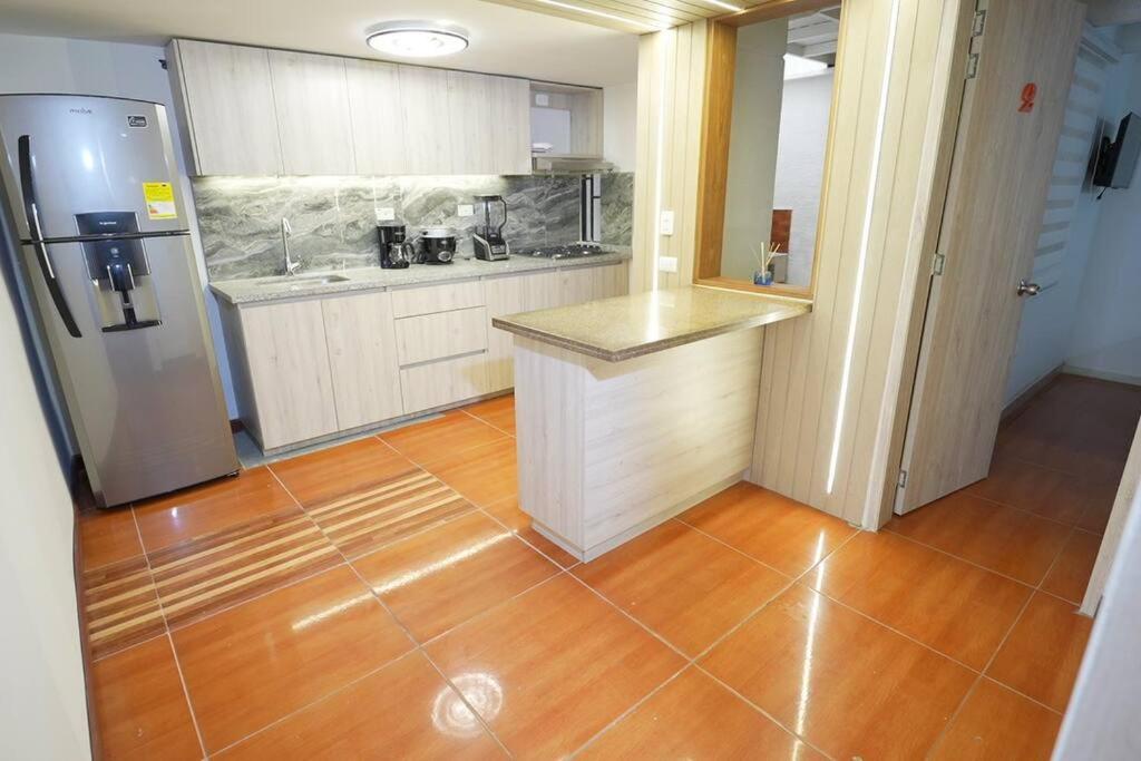 Casa 2 Pisos con WIFI para máximo 17 Huespedes a 5 min del centro
