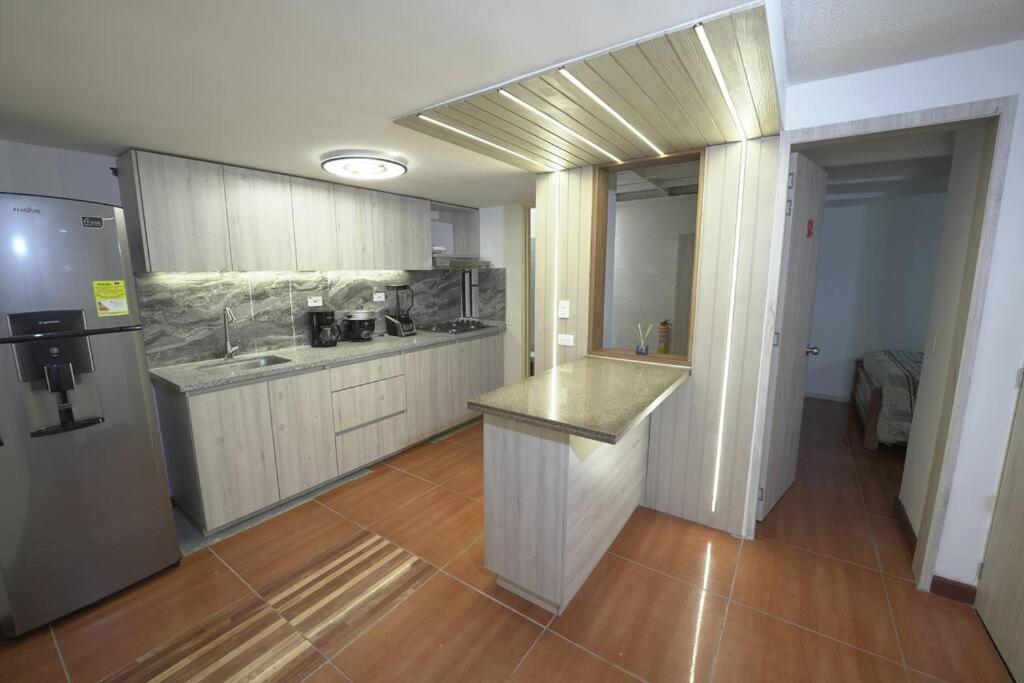Casa 2 Pisos con WIFI para máximo 17 Huespedes a 5 min del centro