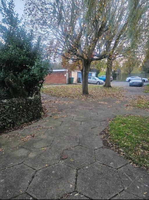 Stylish modern 2 bed house sleeps 6 people view 5
