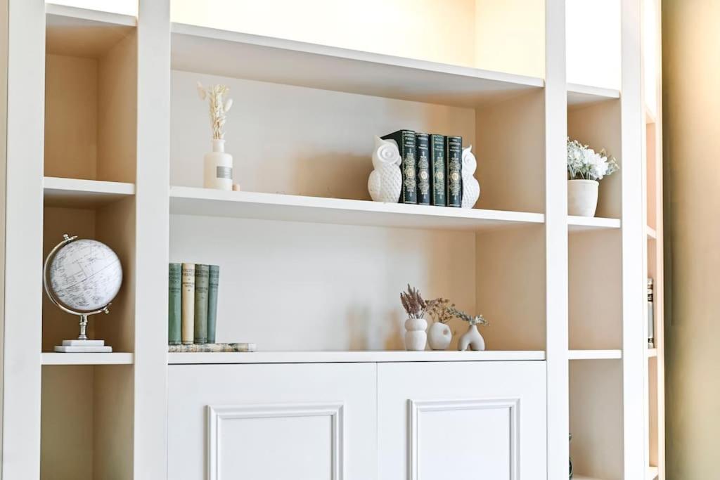 Elegant Victorian Flat Near Chelsea Embankment