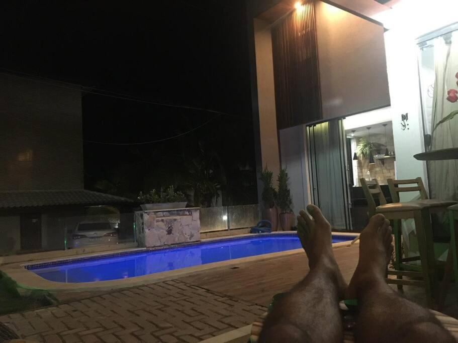 Casa de praia, com piscina, em frente a praia, pé na areia