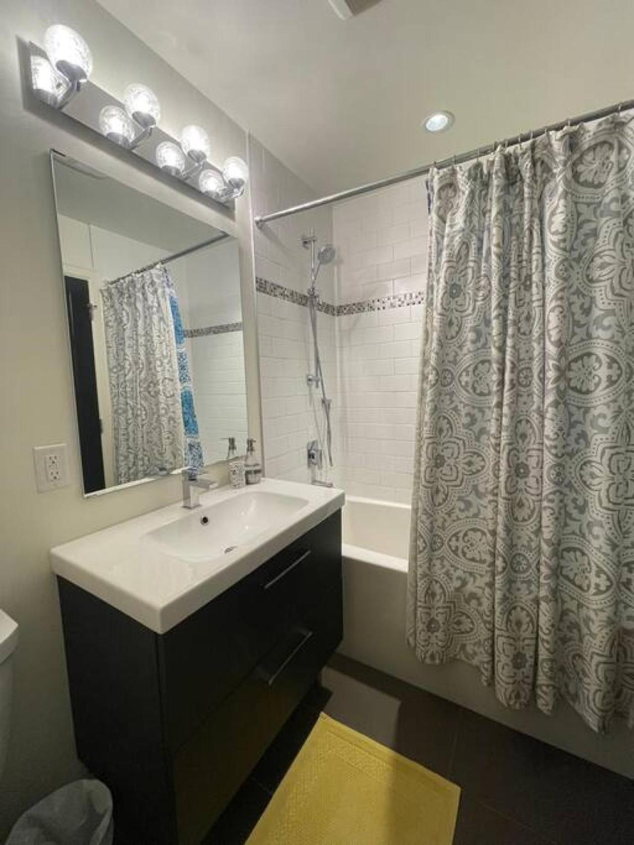 Mosaic Suite at The Inn On The Drive