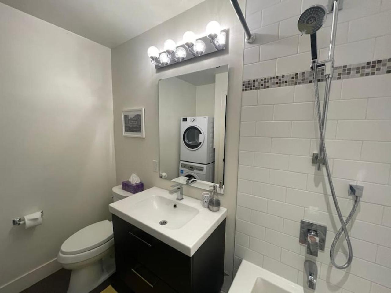 Mosaic Suite at The Inn On The Drive