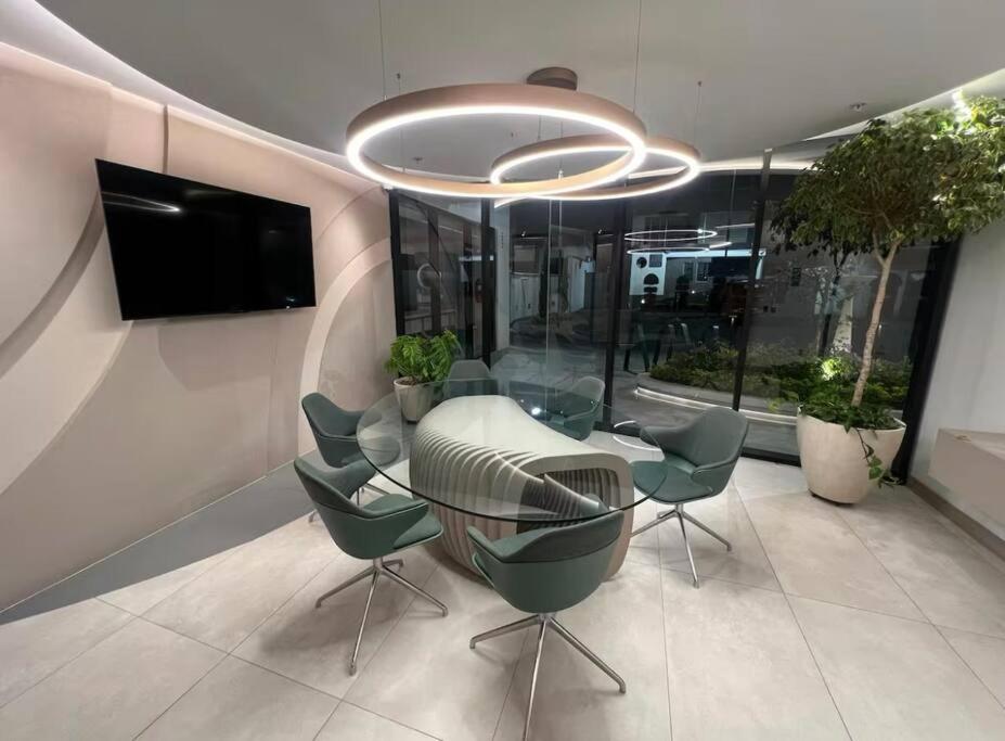 meeting & event spaces