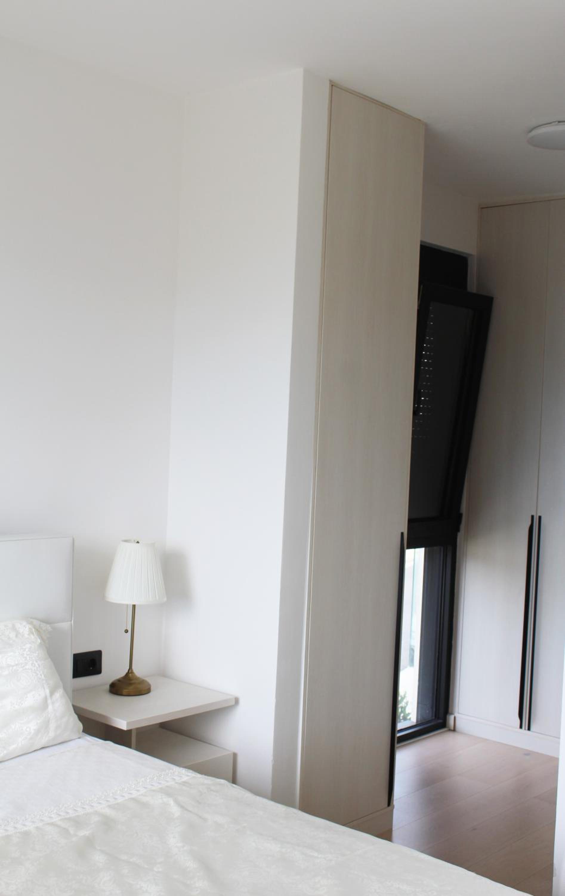 Manor Apartment