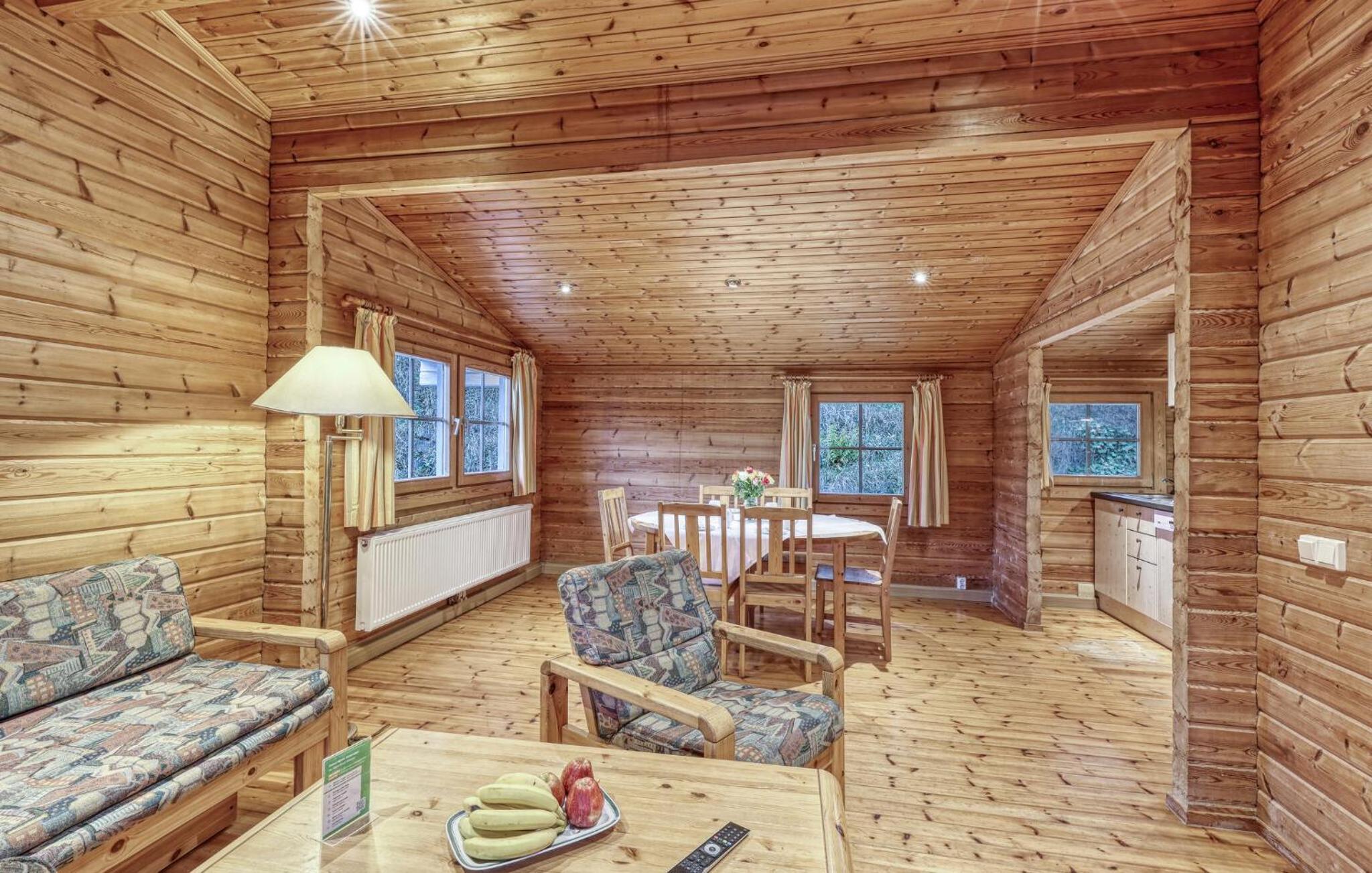 2 Bedroom Stunning Home In Masserberg