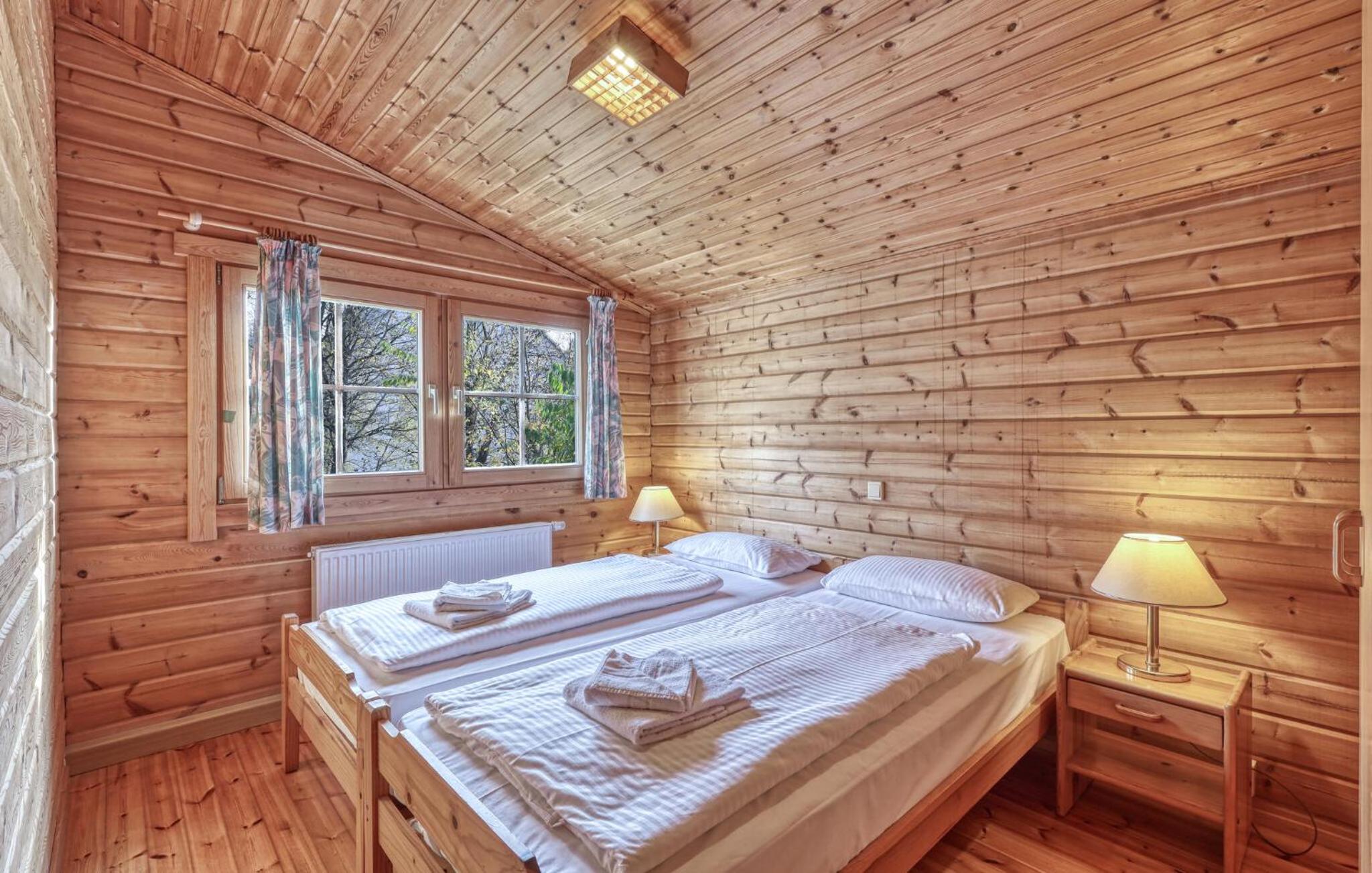 2 Bedroom Stunning Home In Masserberg
