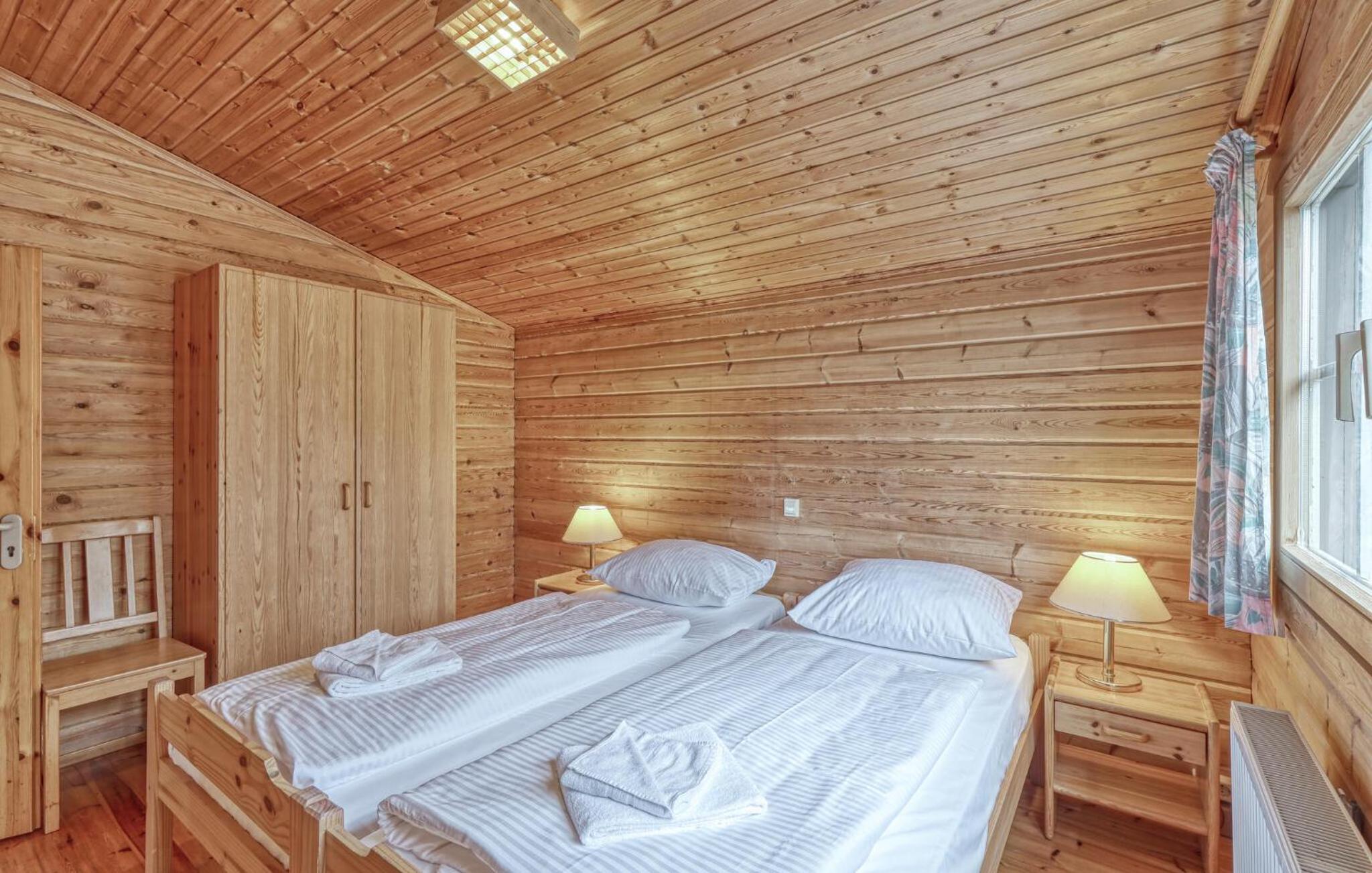 2 Bedroom Stunning Home In Masserberg