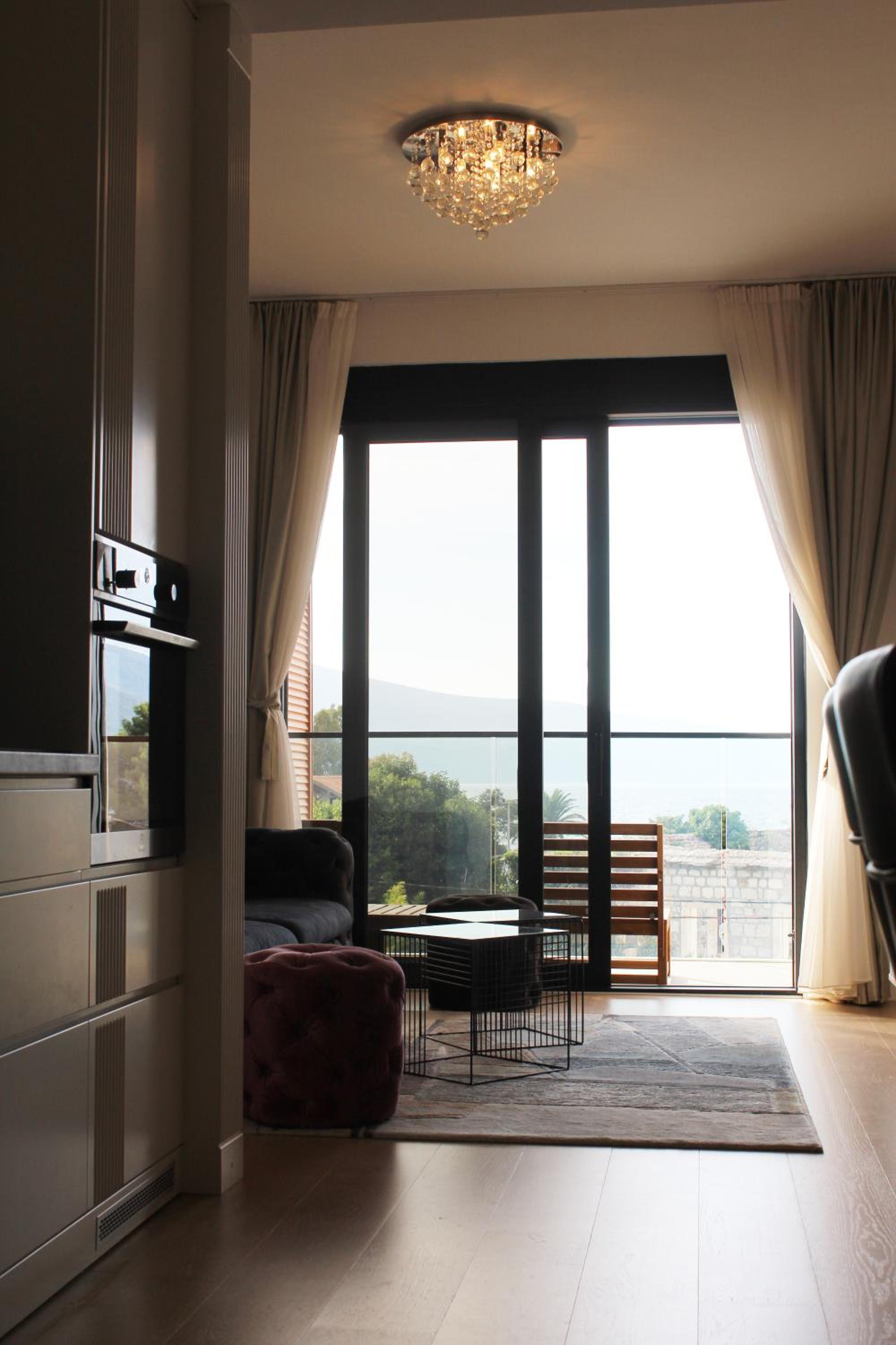 Manor Apartment