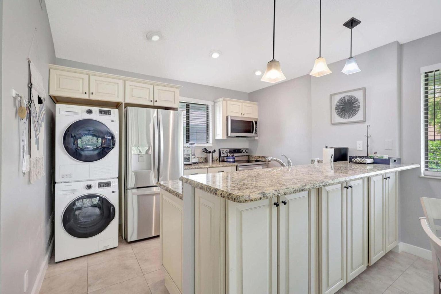 West Palm Beach Vacations - Private Cottage in West Palm Beach Florida - Property Image 4