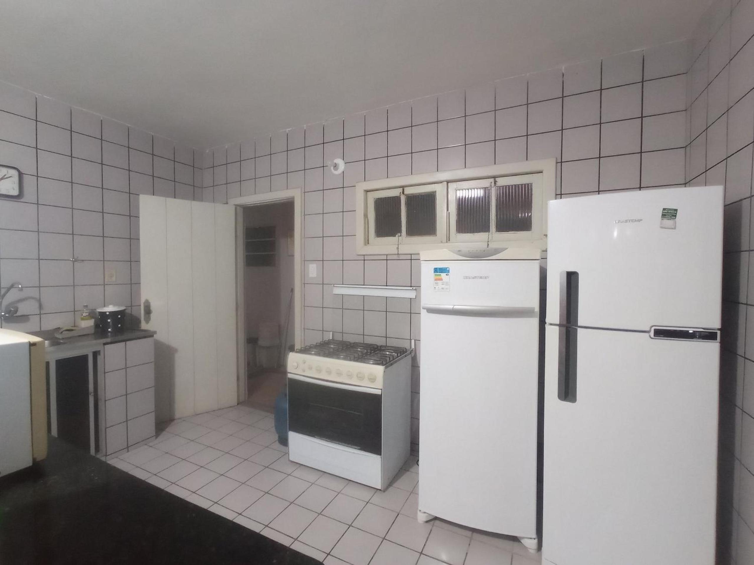 AOA - Apartamentos Bem Localizados e com Churrasqueira no Condomínio em Ilhéus